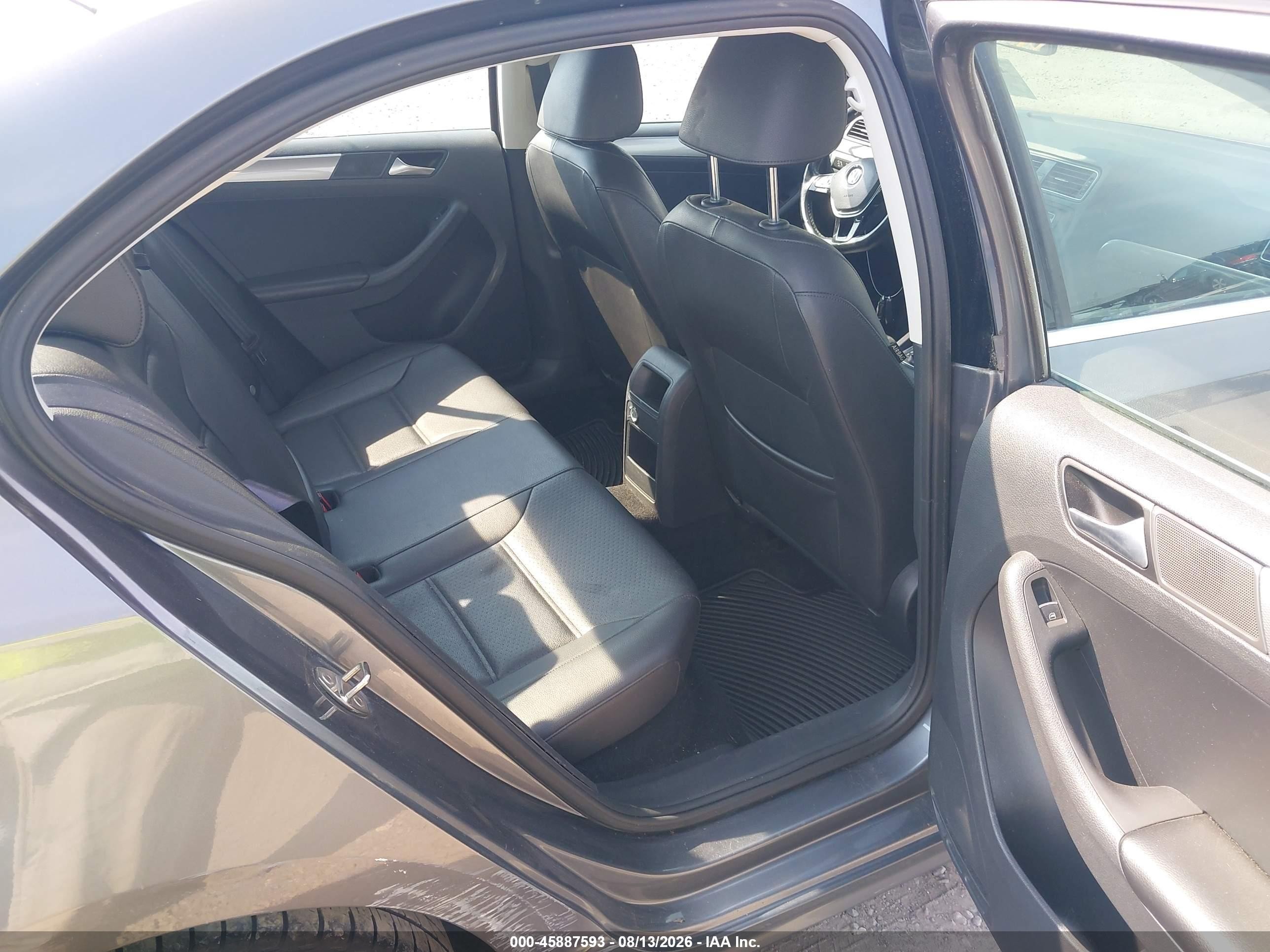 2015 Volkswagen Jetta 1.8t Se Gray vin: 3VWD17AJ1FM230552