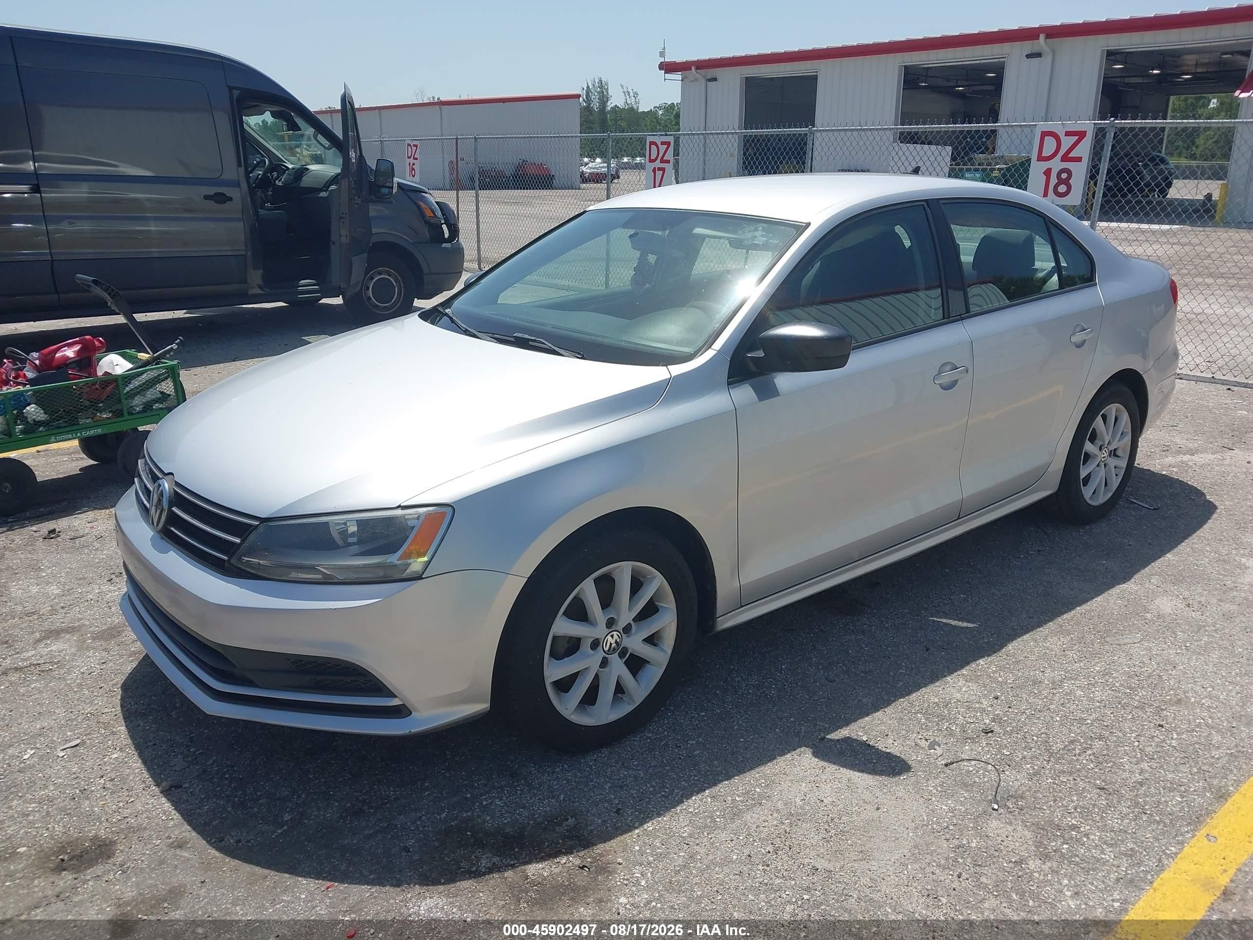 2015 Volkswagen Jetta 1.8t Se Серебряный vin: 3VWD17AJ1FM233046