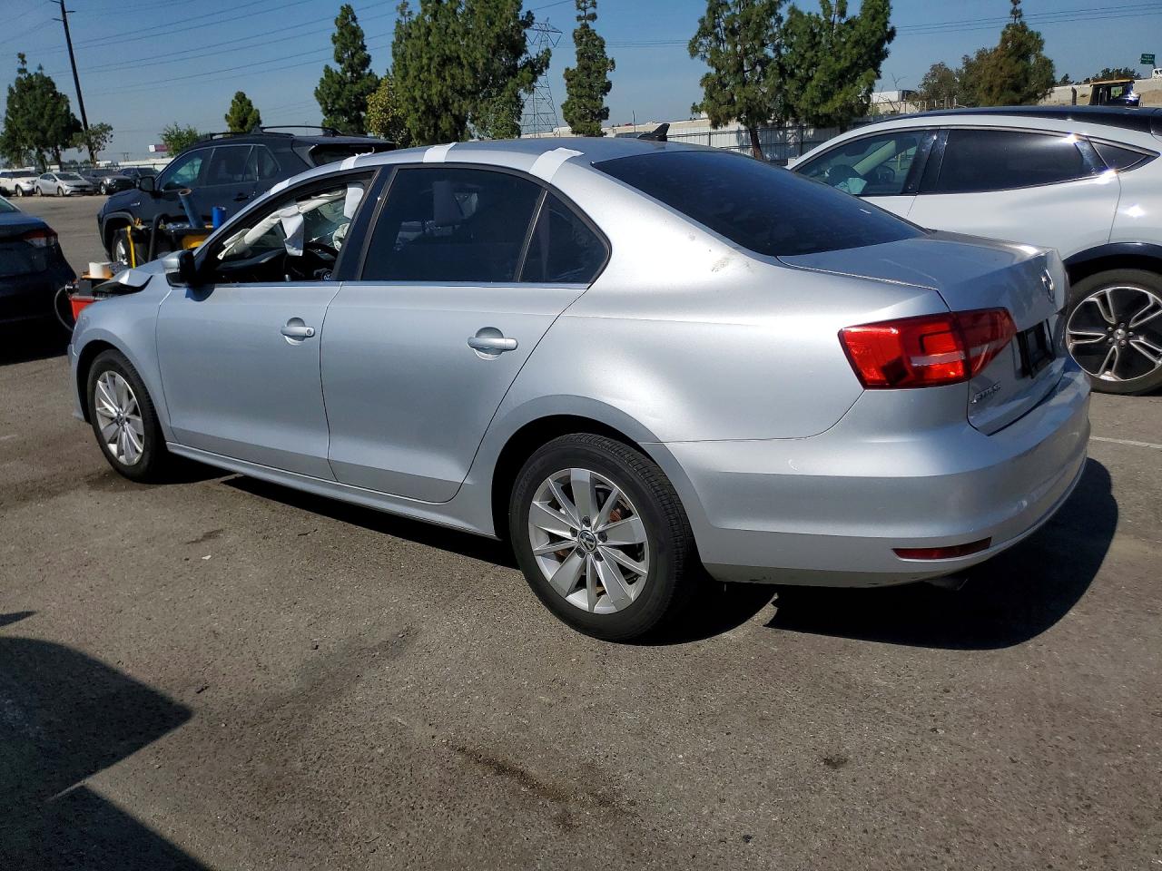 2015 Volkswagen Jetta Se Silver vin: 3VWD17AJ1FM238487