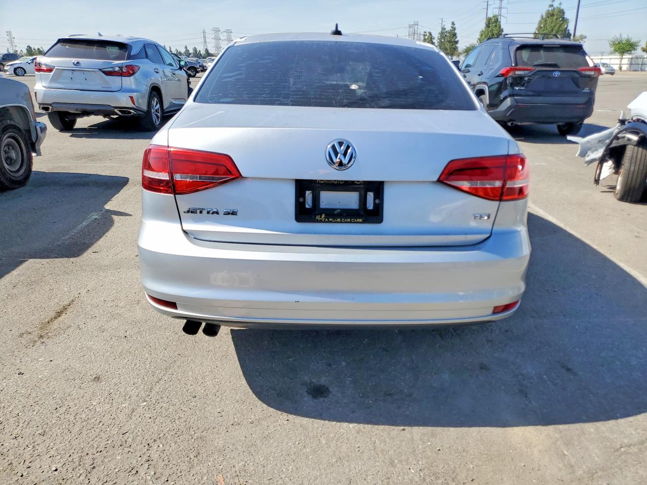 2015 Volkswagen Jetta Se Silver vin: 3VWD17AJ1FM238487