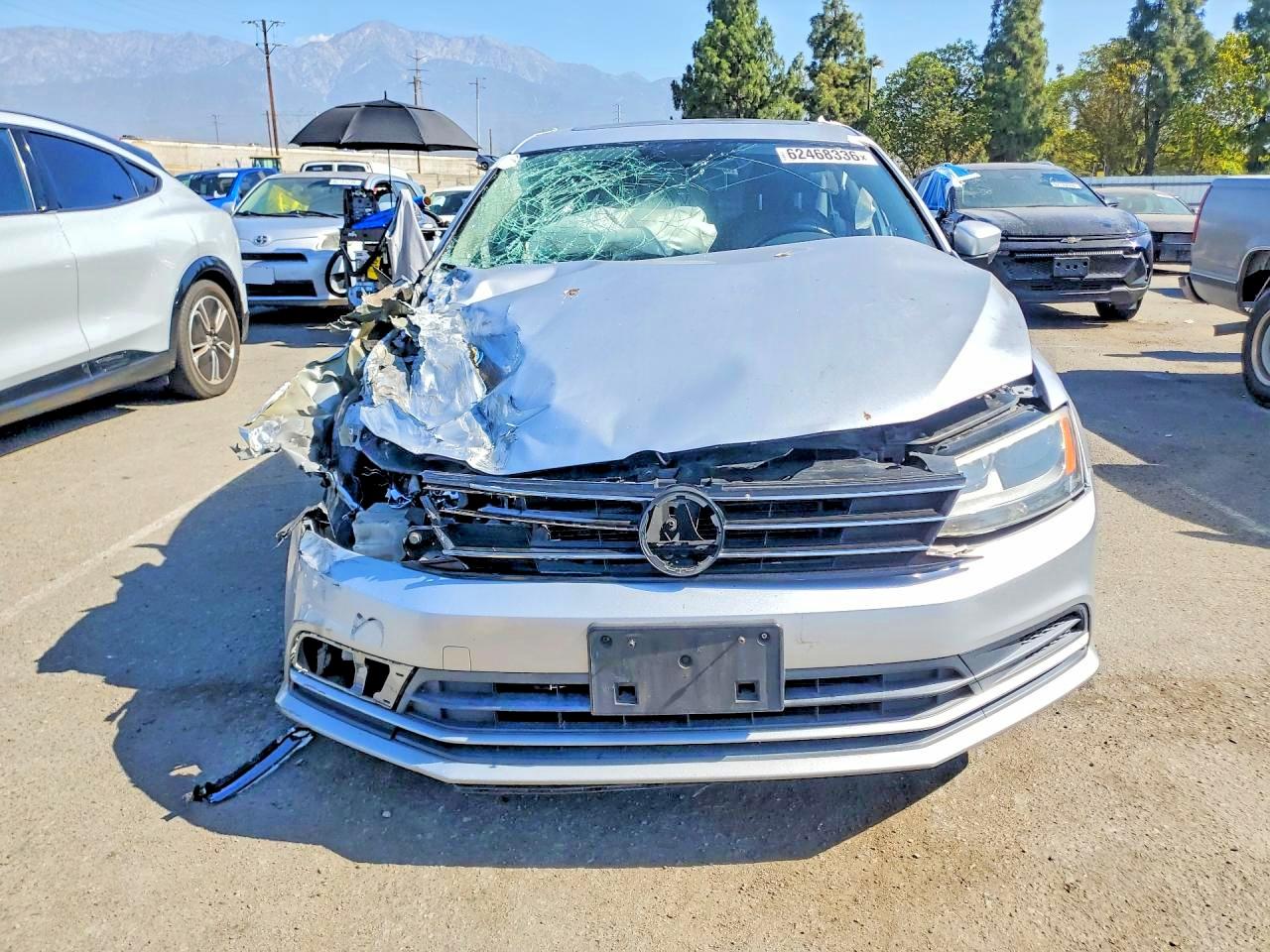 2015 Volkswagen Jetta Se Silver vin: 3VWD17AJ1FM238487