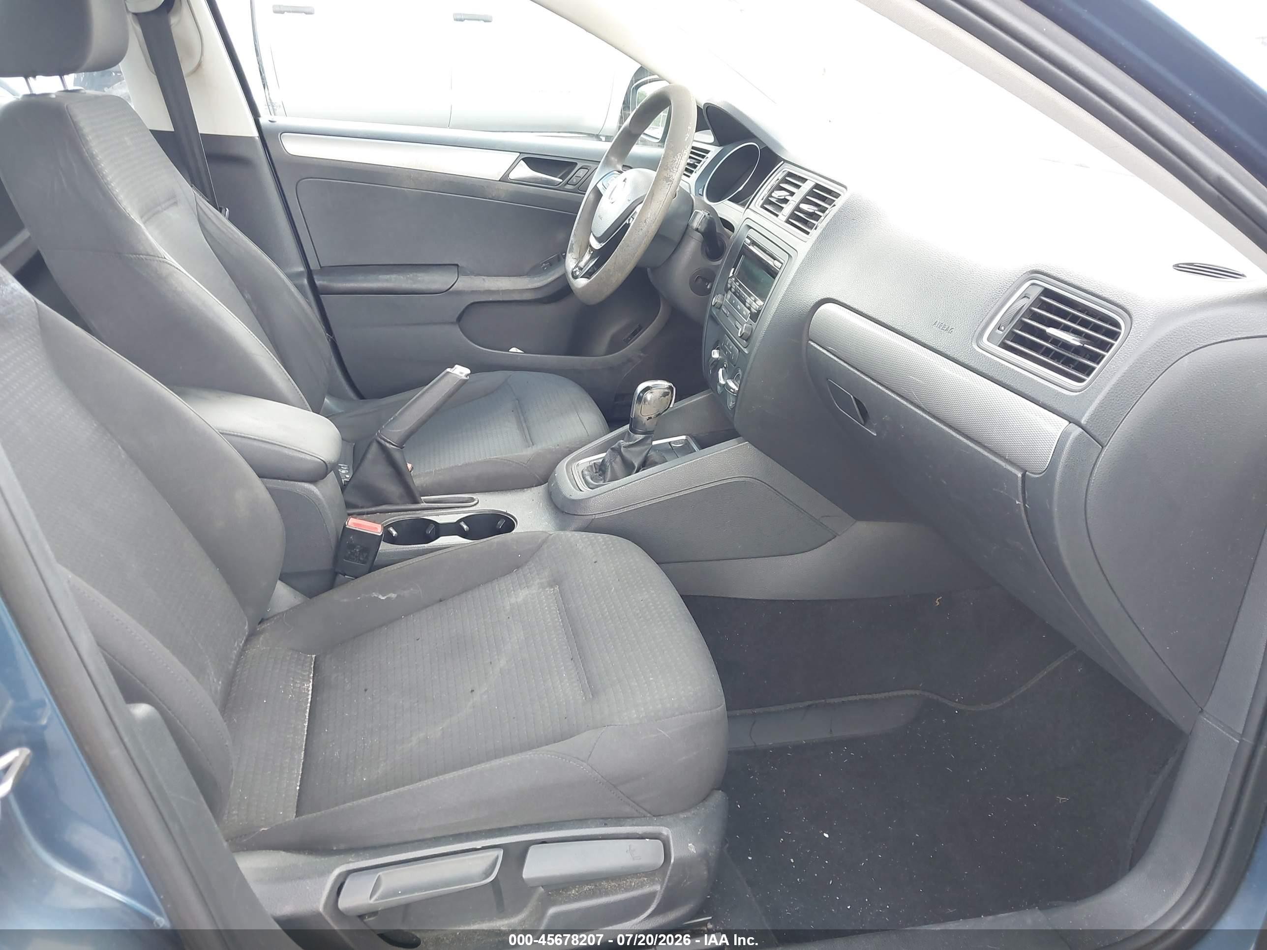 2015 Volkswagen Jetta 1.8t Se Синий vin: 3VWD17AJ1FM239834