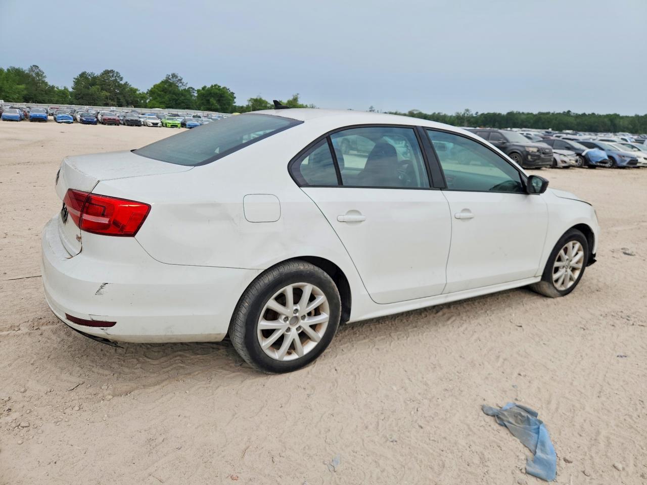 2015 Volkswagen Jetta Se White vin: 3VWD17AJ1FM250347