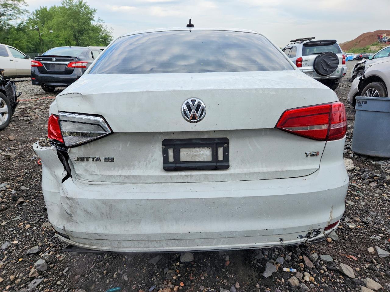 2015 Volkswagen Jetta Se White vin: 3VWD17AJ1FM257573