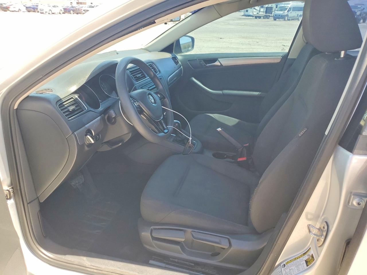 2015 Volkswagen Jetta Se Silver vin: 3VWD17AJ1FM296227