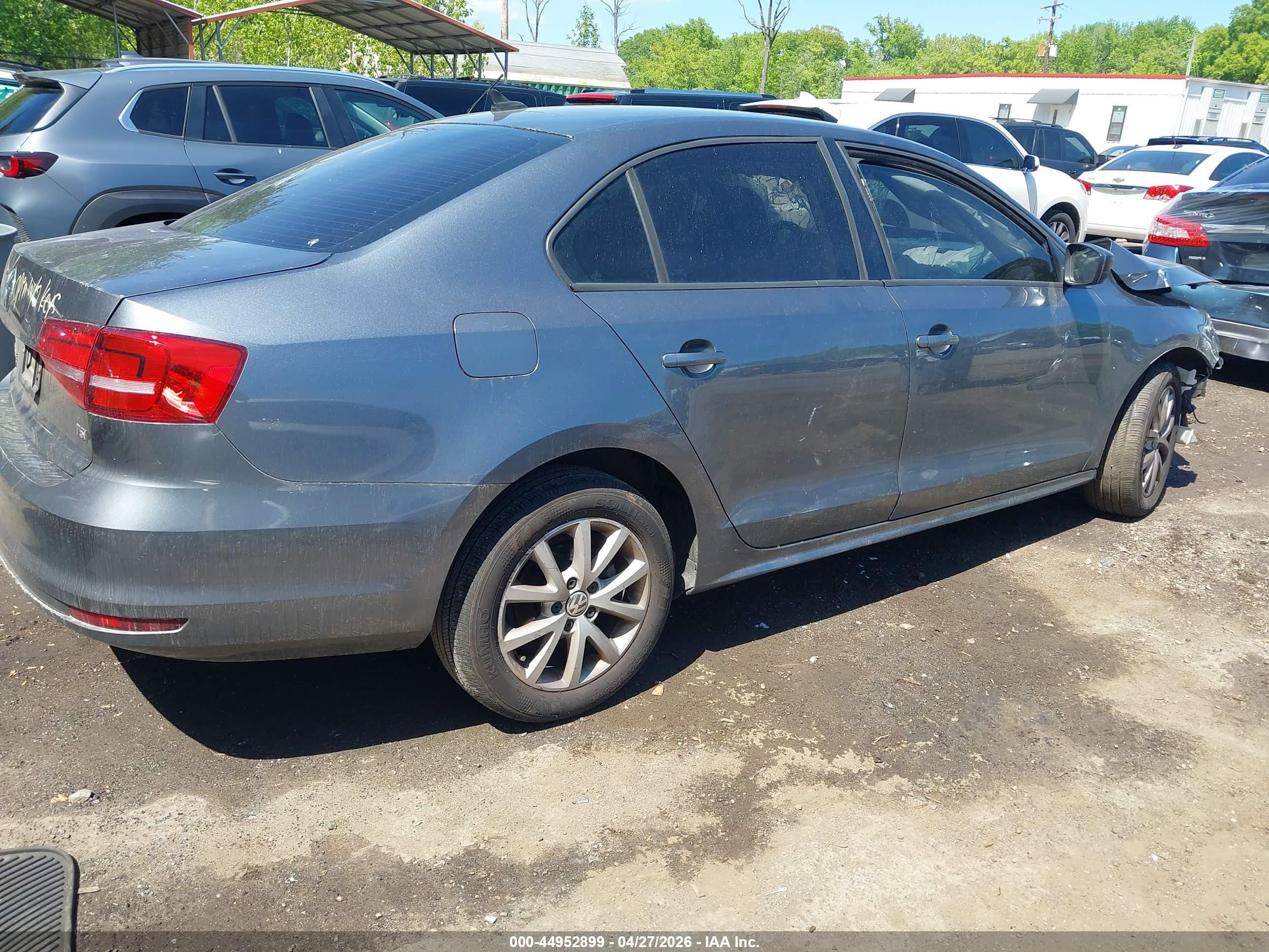 2015 Volkswagen Jetta 1.8t Se Silver vin: 3VWD17AJ1FM333146