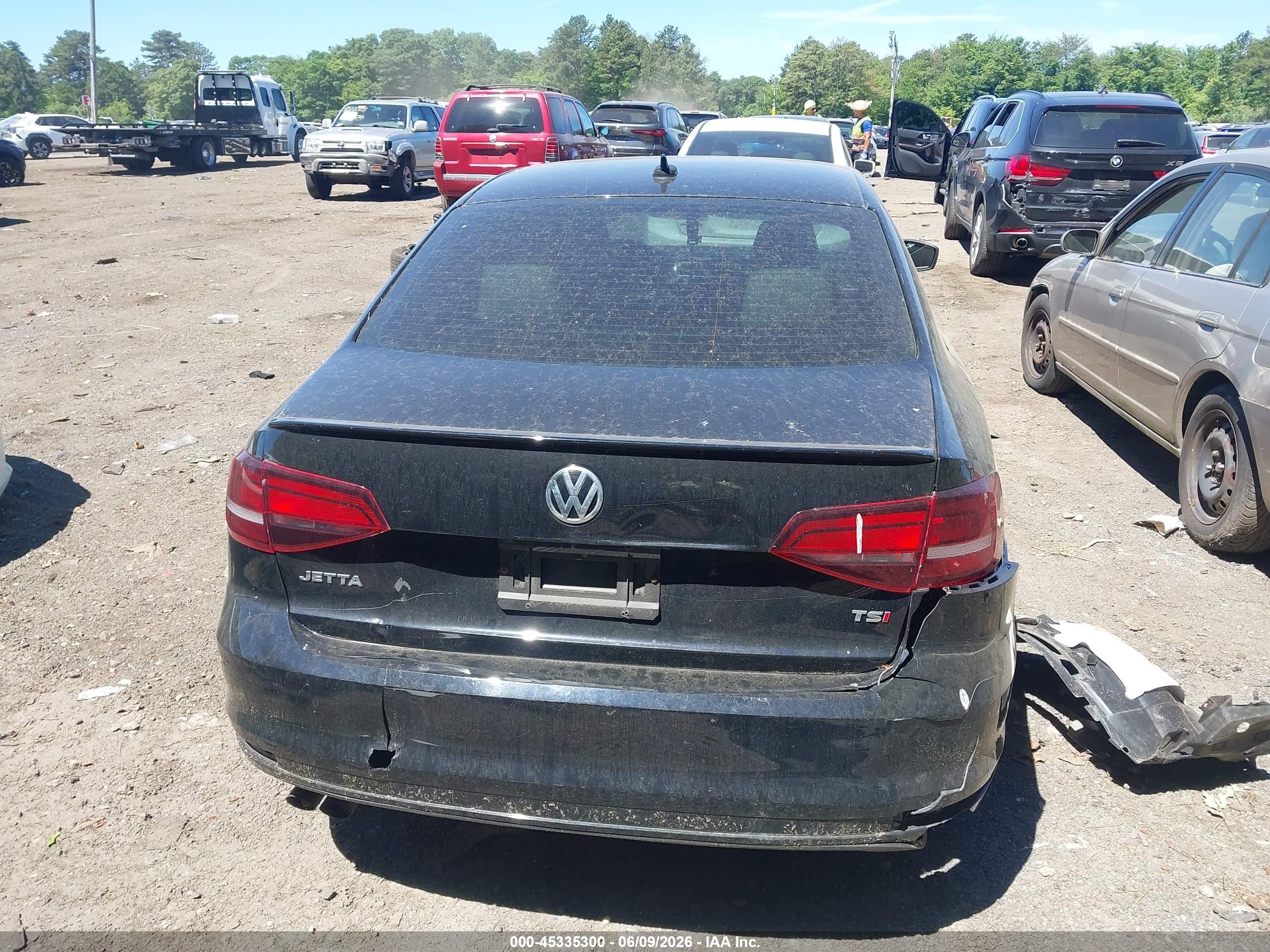 2016 Volkswagen Jetta 1.8t Sport Черный vin: 3VWD17AJ1GM229578
