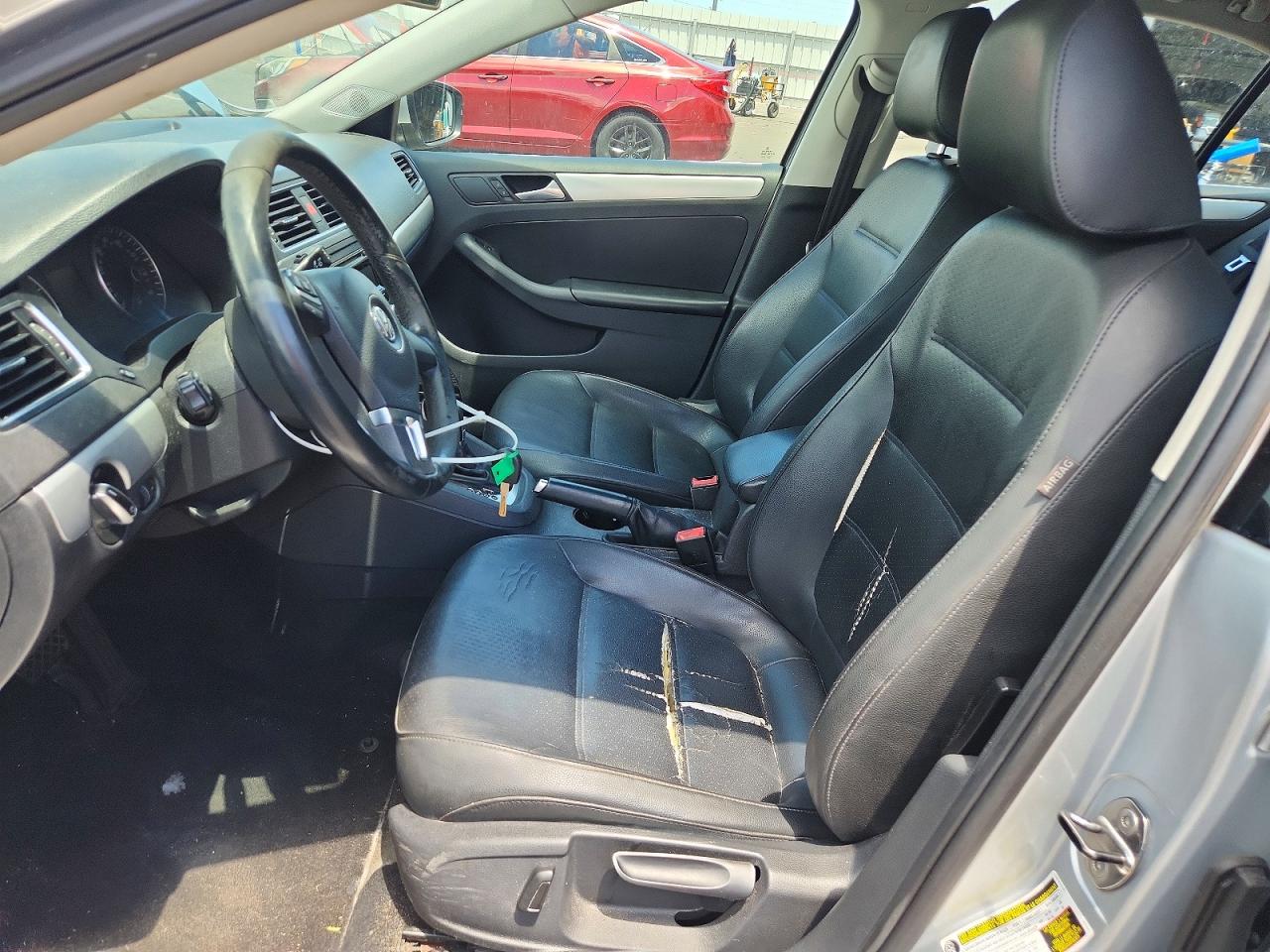 2014 Volkswagen Jetta Se Silver vin: 3VWD17AJ2EM215427