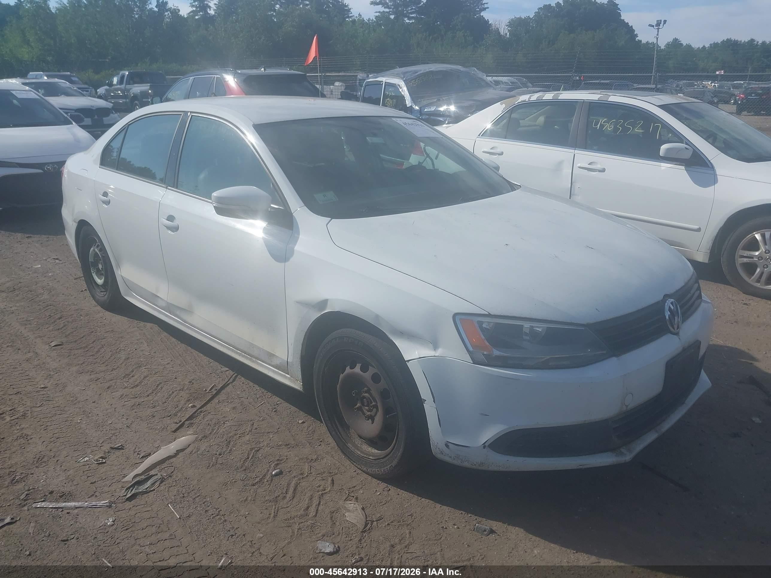 2014 Volkswagen Jetta 1.8t Se White vin: 3VWD17AJ2EM284859