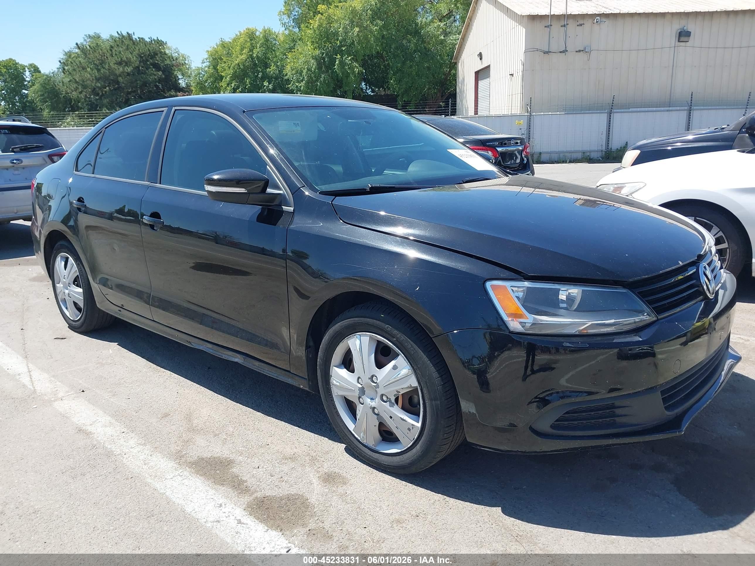 3VWD17AJ2EM306603