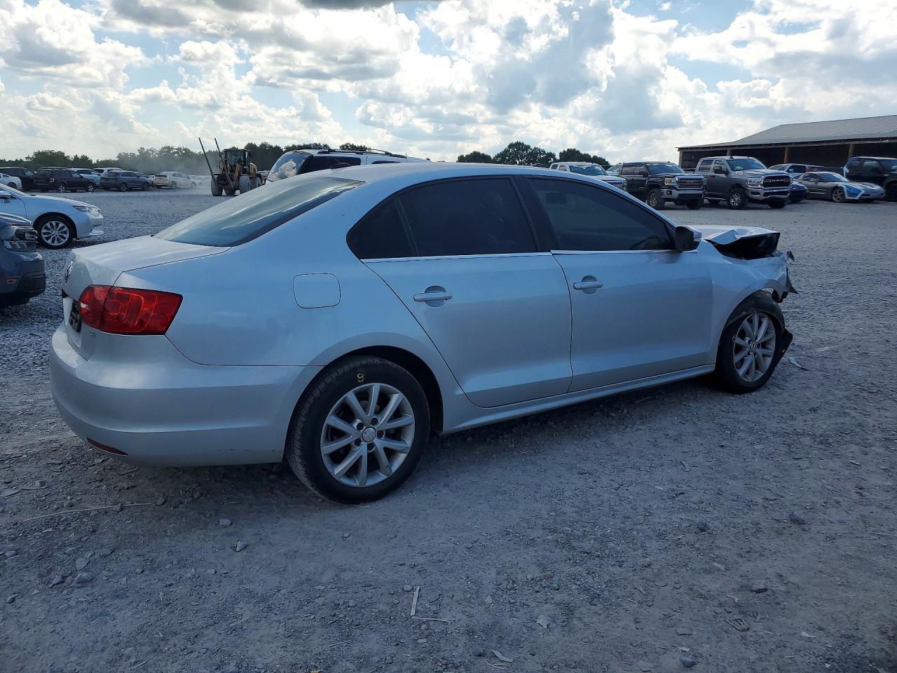 2014 Volkswagen Jetta Se Silver vin: 3VWD17AJ2EM314751