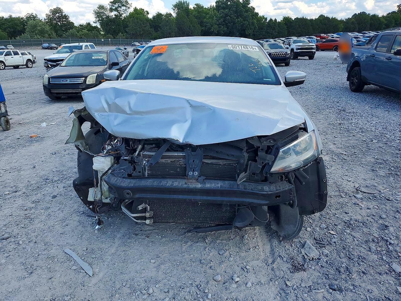 2014 Volkswagen Jetta Se Silver vin: 3VWD17AJ2EM314751