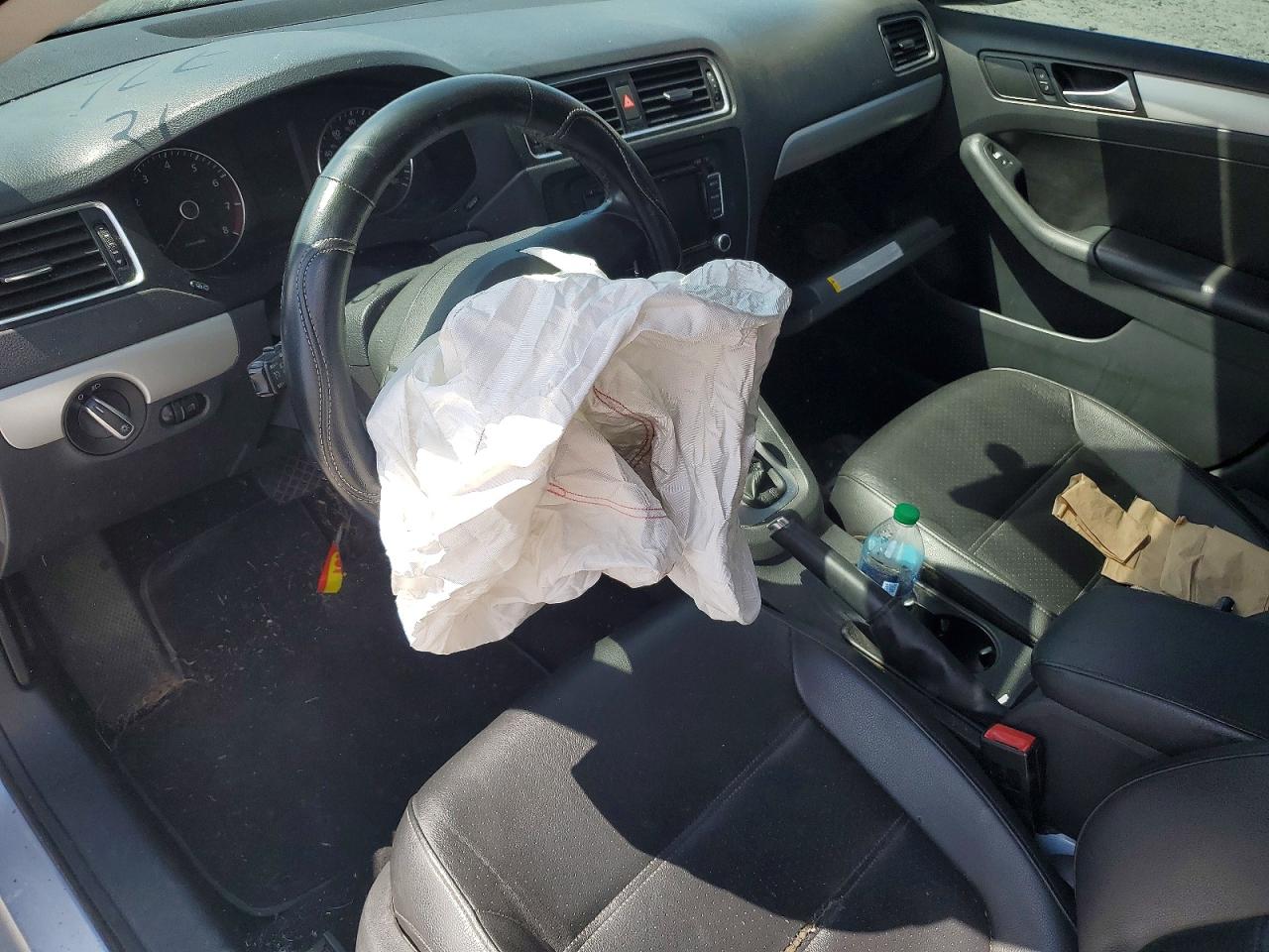 2014 Volkswagen Jetta Se Silver vin: 3VWD17AJ2EM314751