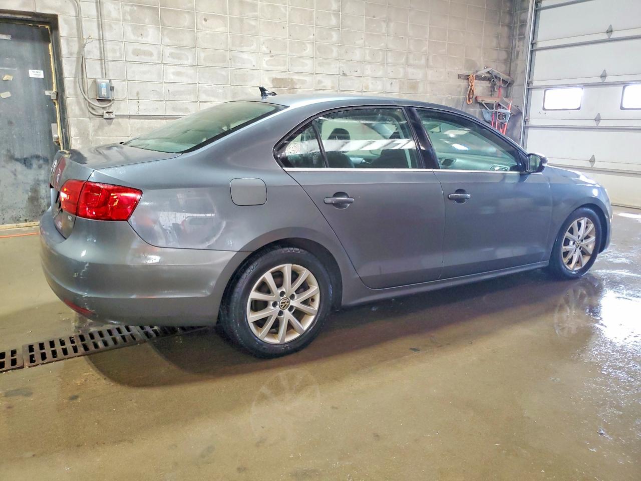 2014 Volkswagen Jetta Se Серый vin: 3VWD17AJ2EM322767
