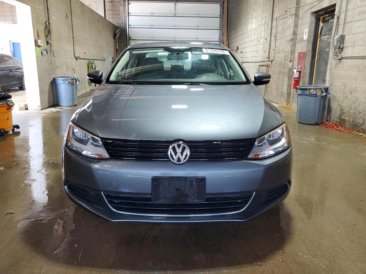 2014 Volkswagen Jetta Se Серый vin: 3VWD17AJ2EM322767