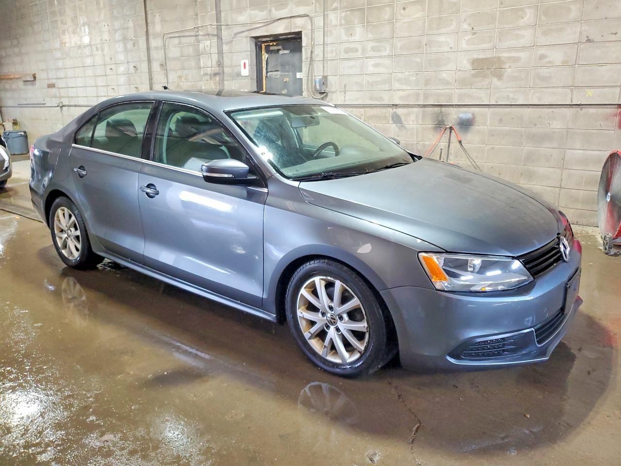 2014 Volkswagen Jetta Se Серый vin: 3VWD17AJ2EM322767