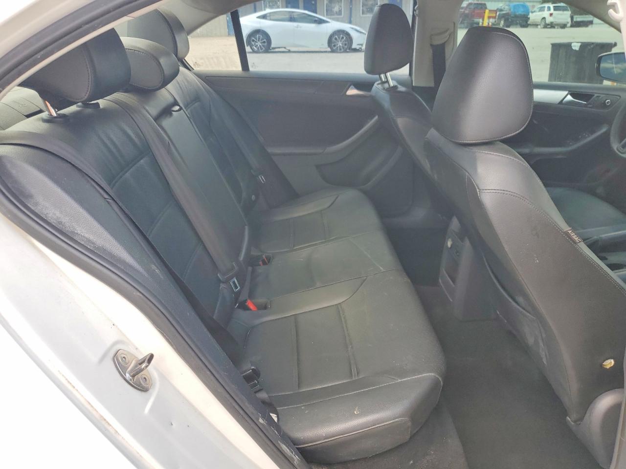 2014 Volkswagen Jetta Se White vin: 3VWD17AJ2EM370012