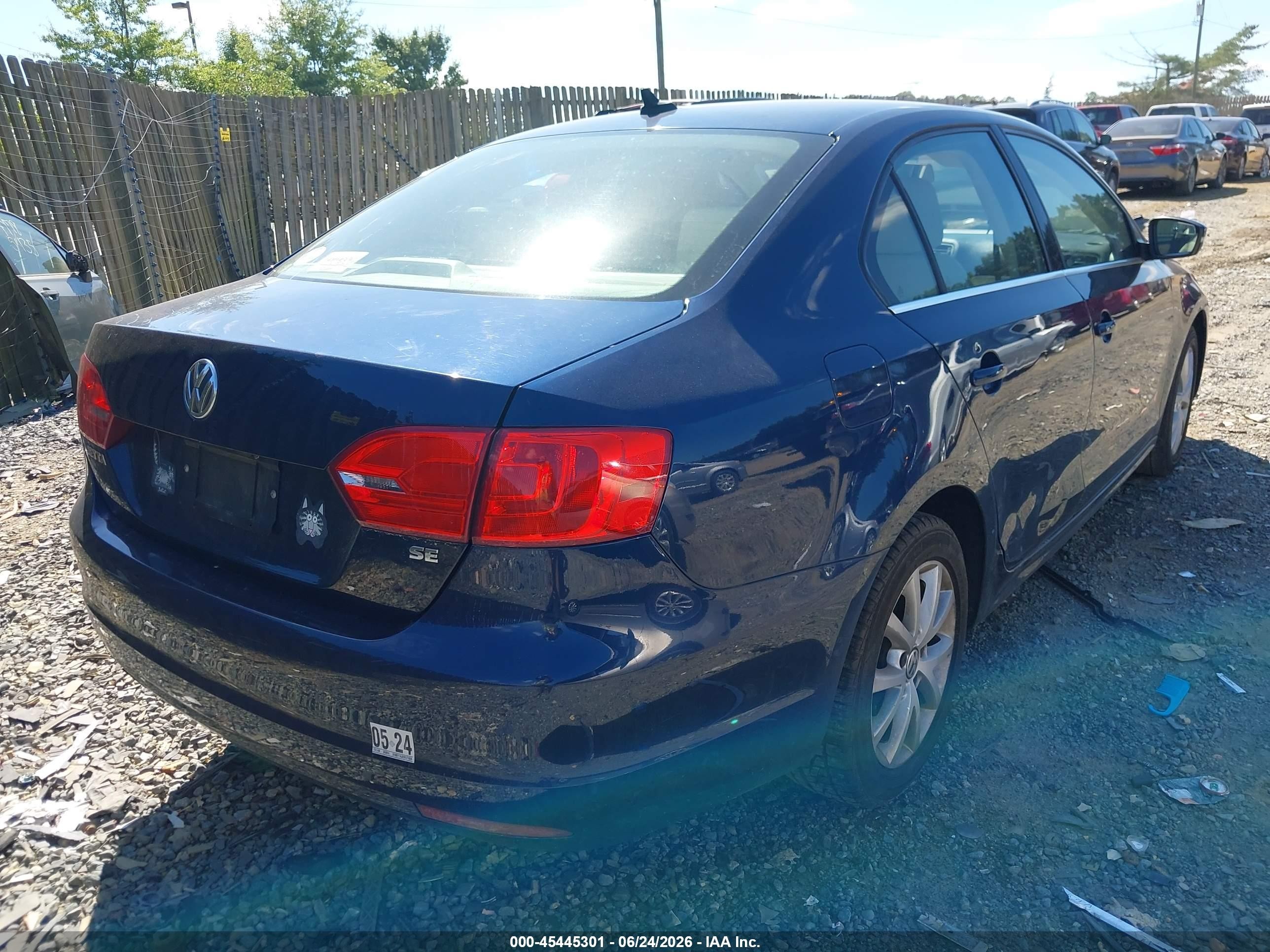 2014 Volkswagen Jetta 1.8t Se Dark Blue vin: 3VWD17AJ2EM371628
