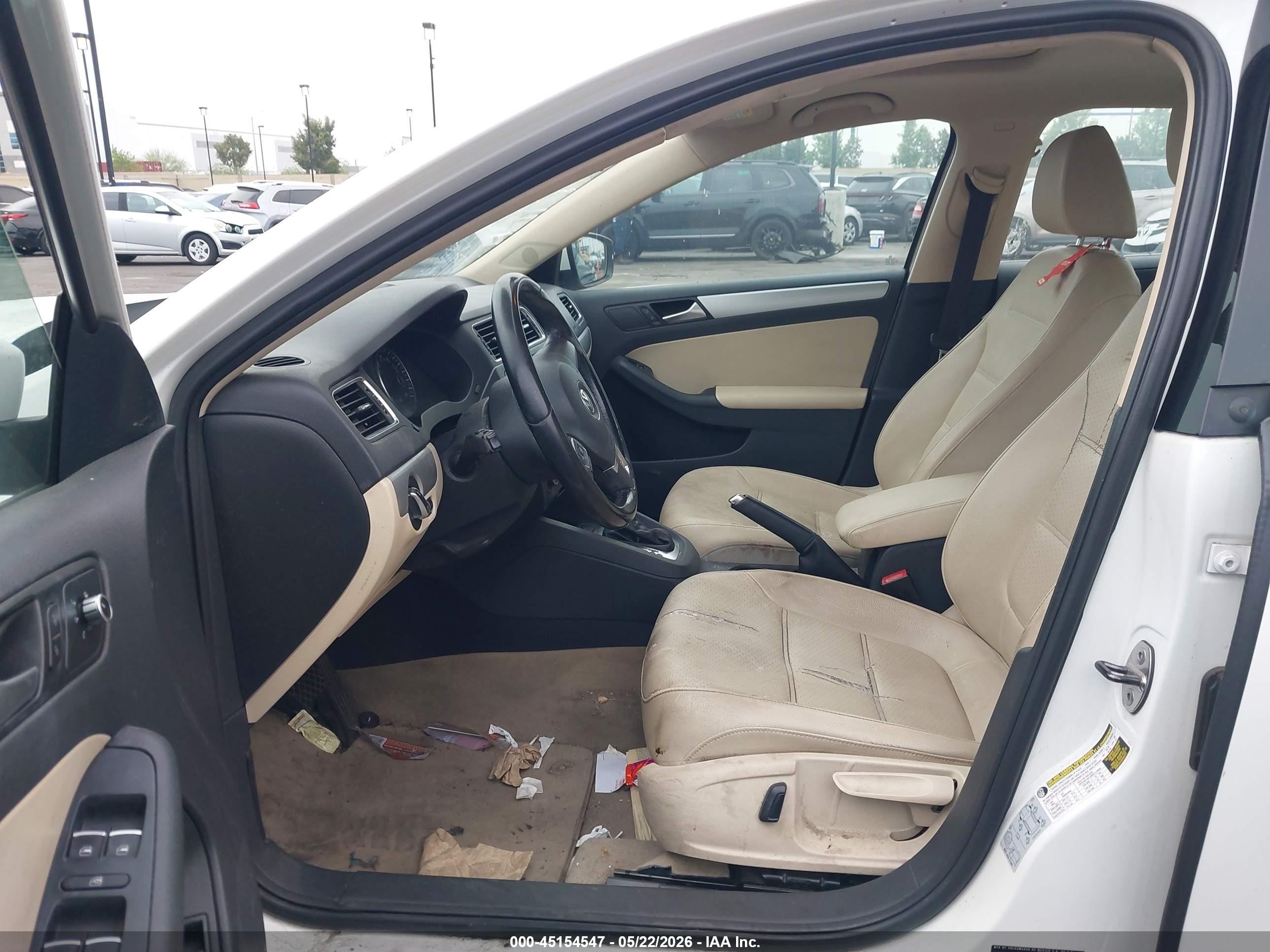 2014 Volkswagen Jetta 1.8t Se Белый vin: 3VWD17AJ2EM371659