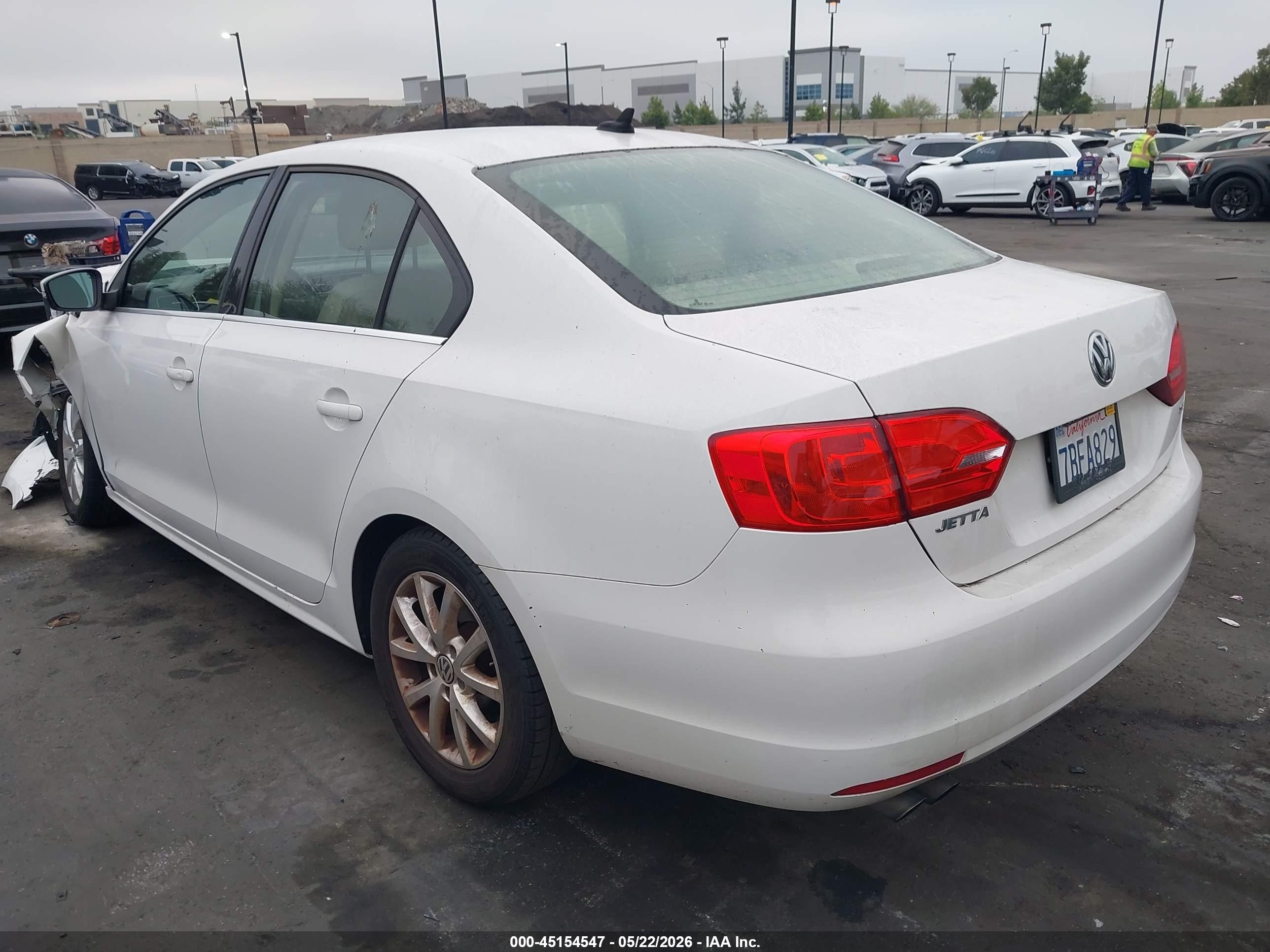 2014 Volkswagen Jetta 1.8t Se Белый vin: 3VWD17AJ2EM371659