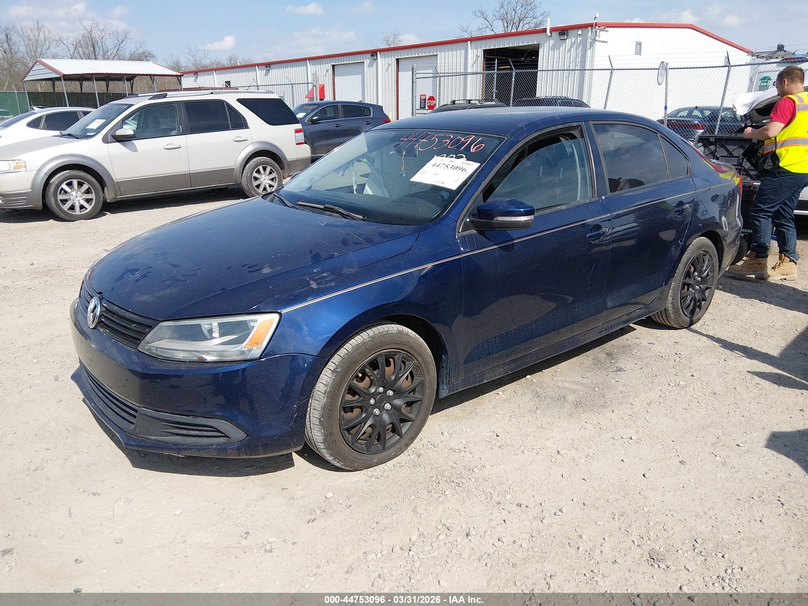 2014 Volkswagen Jetta 1.8t Se Blue vin: 3VWD17AJ2EM381902