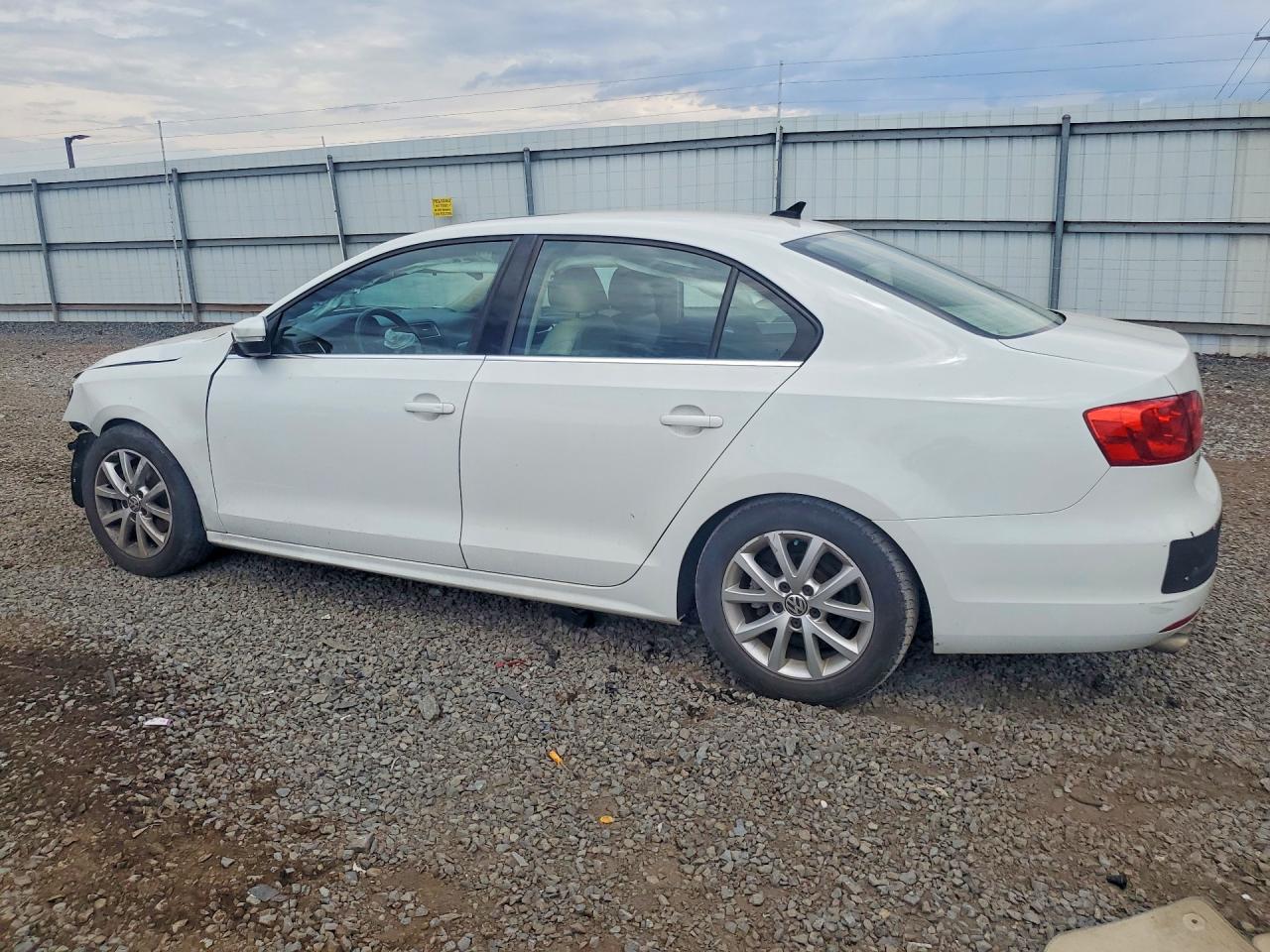 2014 Volkswagen Jetta Se White vin: 3VWD17AJ2EM420925