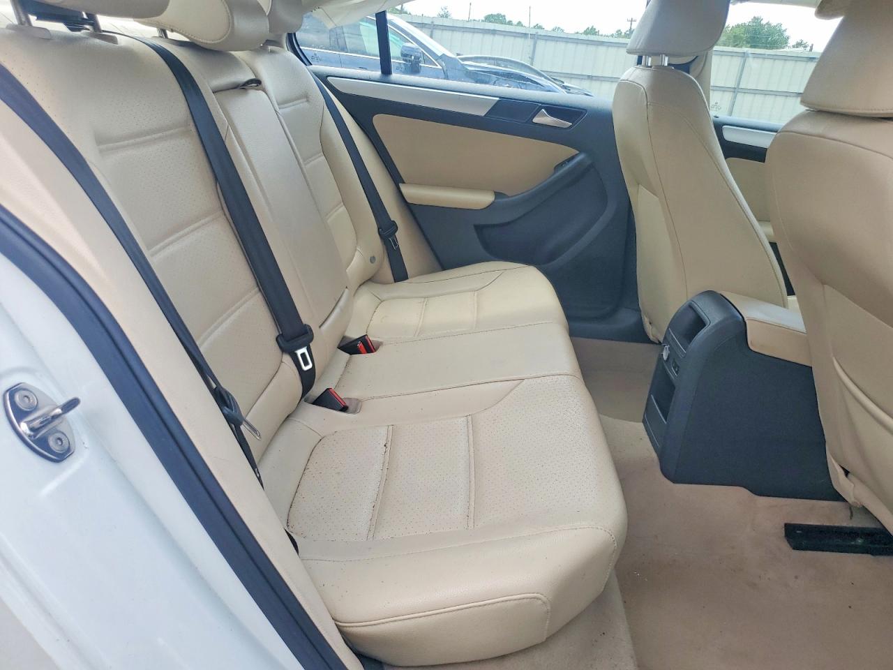 2014 Volkswagen Jetta Se White vin: 3VWD17AJ2EM420925