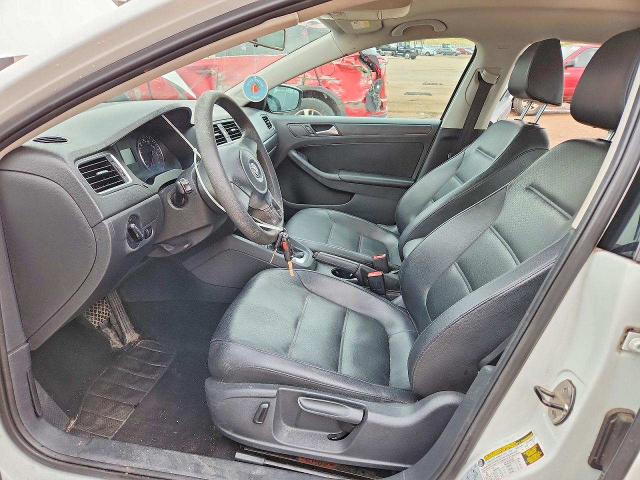 2014 Volkswagen Jetta Se White vin: 3VWD17AJ2EM424201