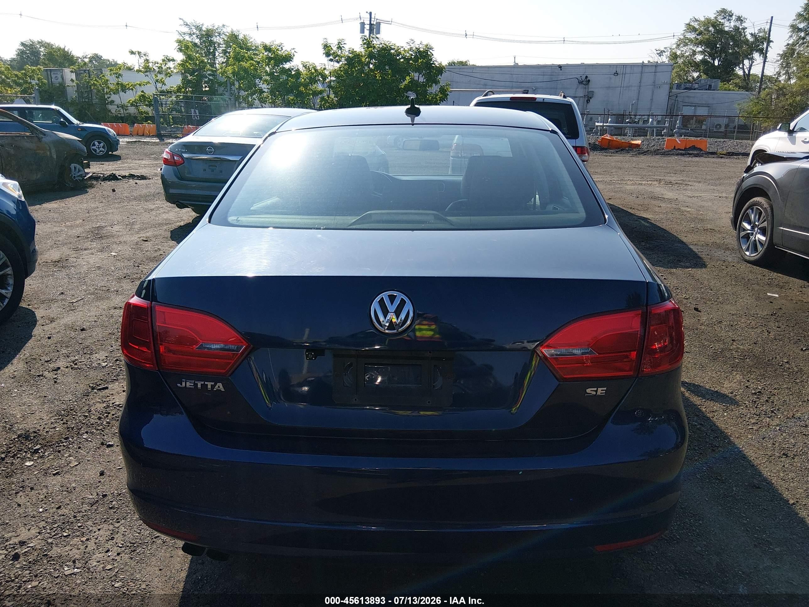 2014 Volkswagen Jetta 1.8t Se Blue vin: 3VWD17AJ2EM441774