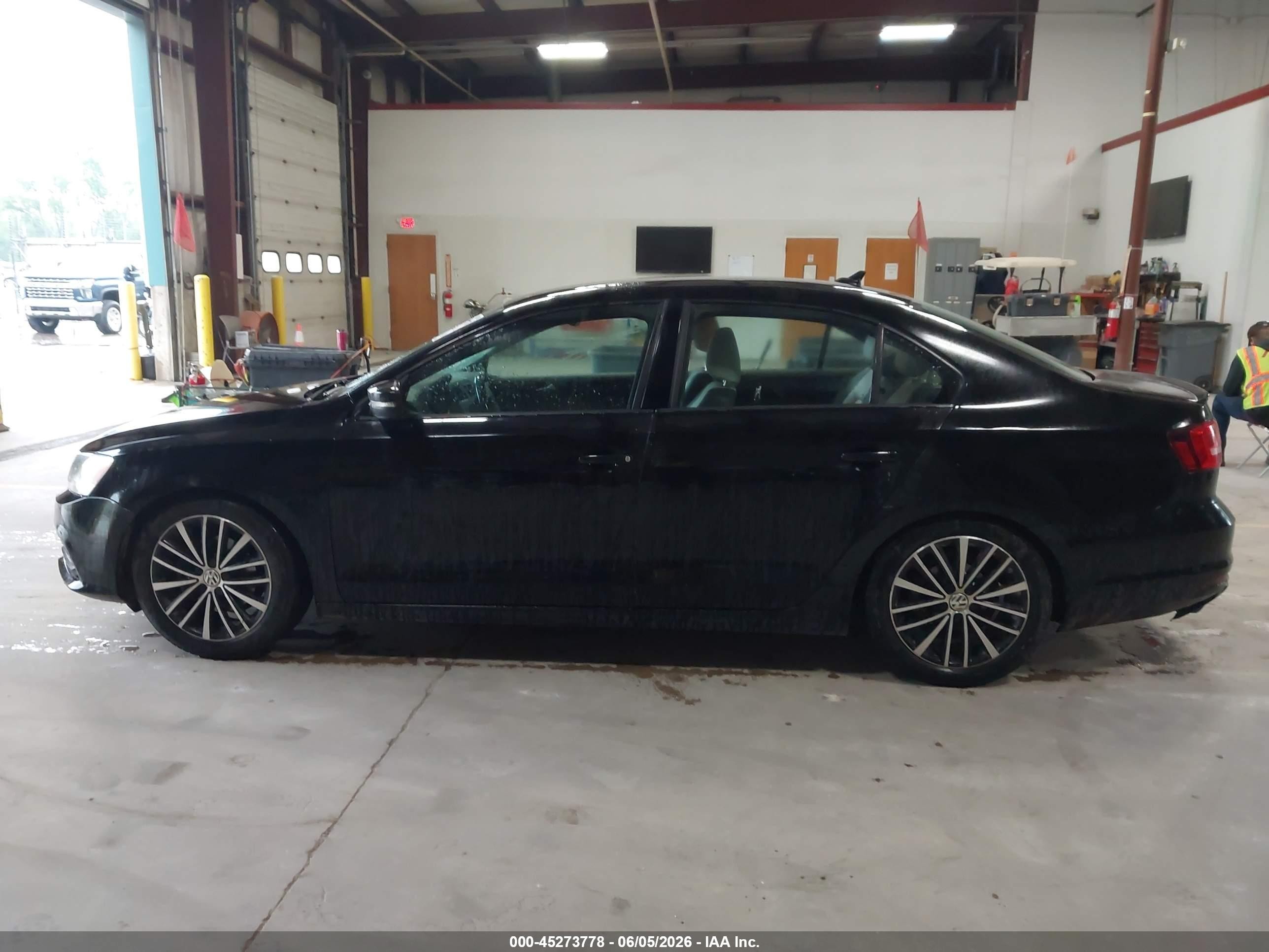 2015 Volkswagen Jetta 1.8t Sport Black vin: 3VWD17AJ2FM204946