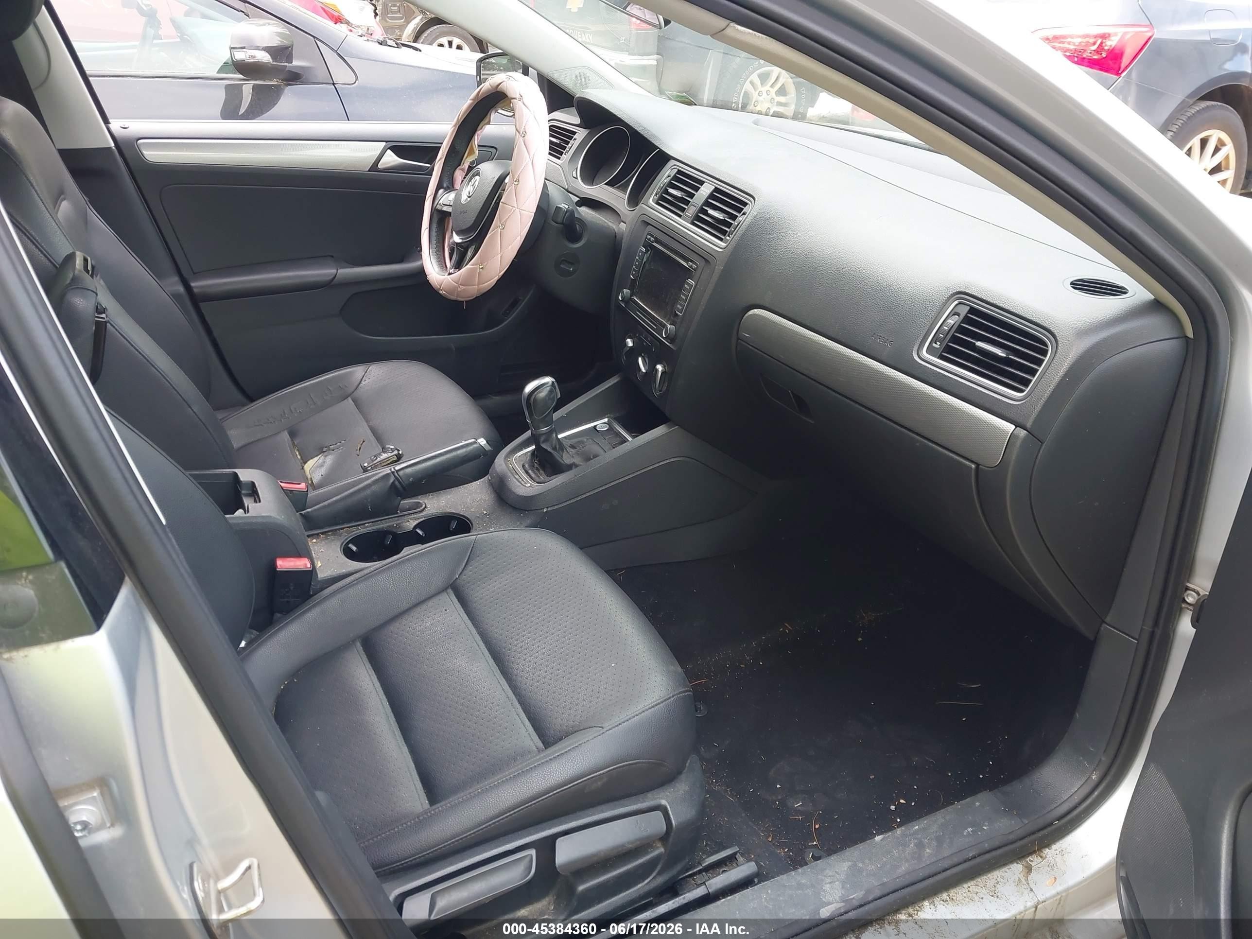2015 Volkswagen Jetta 1.8t Se Silver vin: 3VWD17AJ2FM226171
