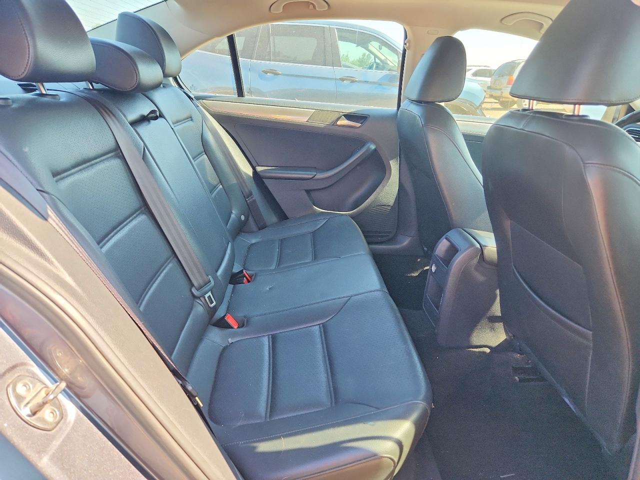 2015 Volkswagen Jetta Se Gray vin: 3VWD17AJ2FM230592