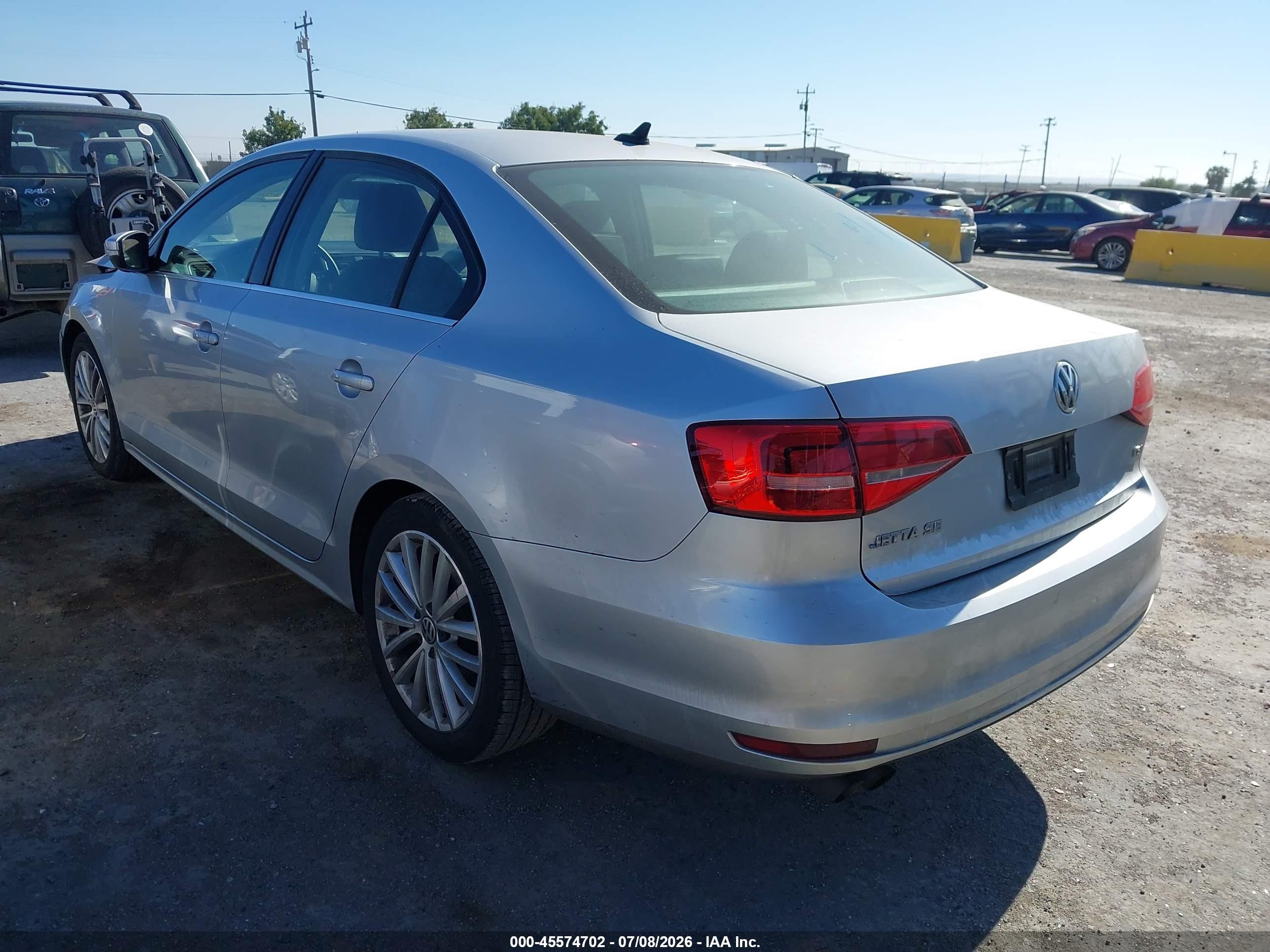 2015 Volkswagen Jetta 1.8t Se Silver vin: 3VWD17AJ2FM254486
