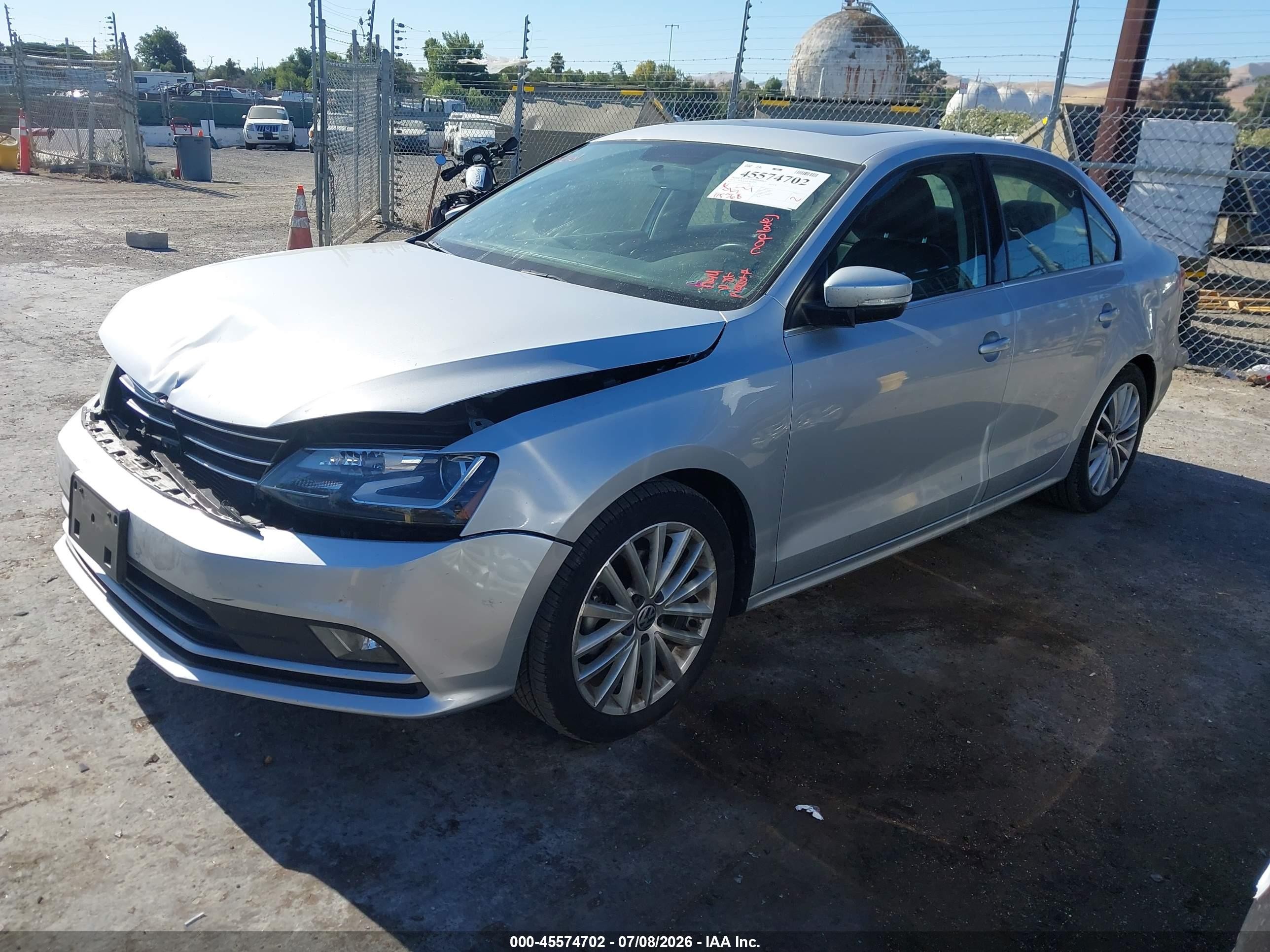 2015 Volkswagen Jetta 1.8t Se Silver vin: 3VWD17AJ2FM254486
