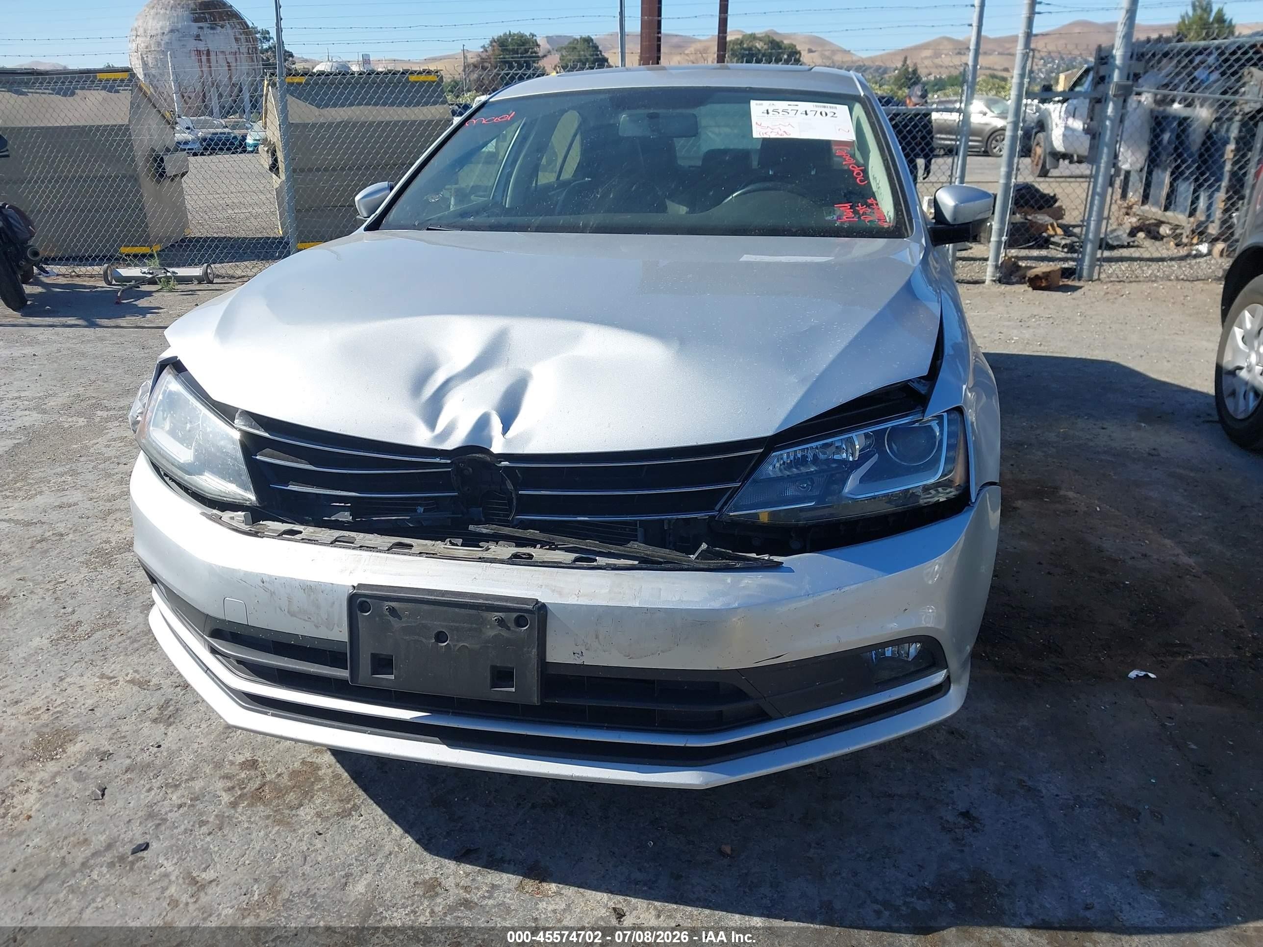 2015 Volkswagen Jetta 1.8t Se Silver vin: 3VWD17AJ2FM254486