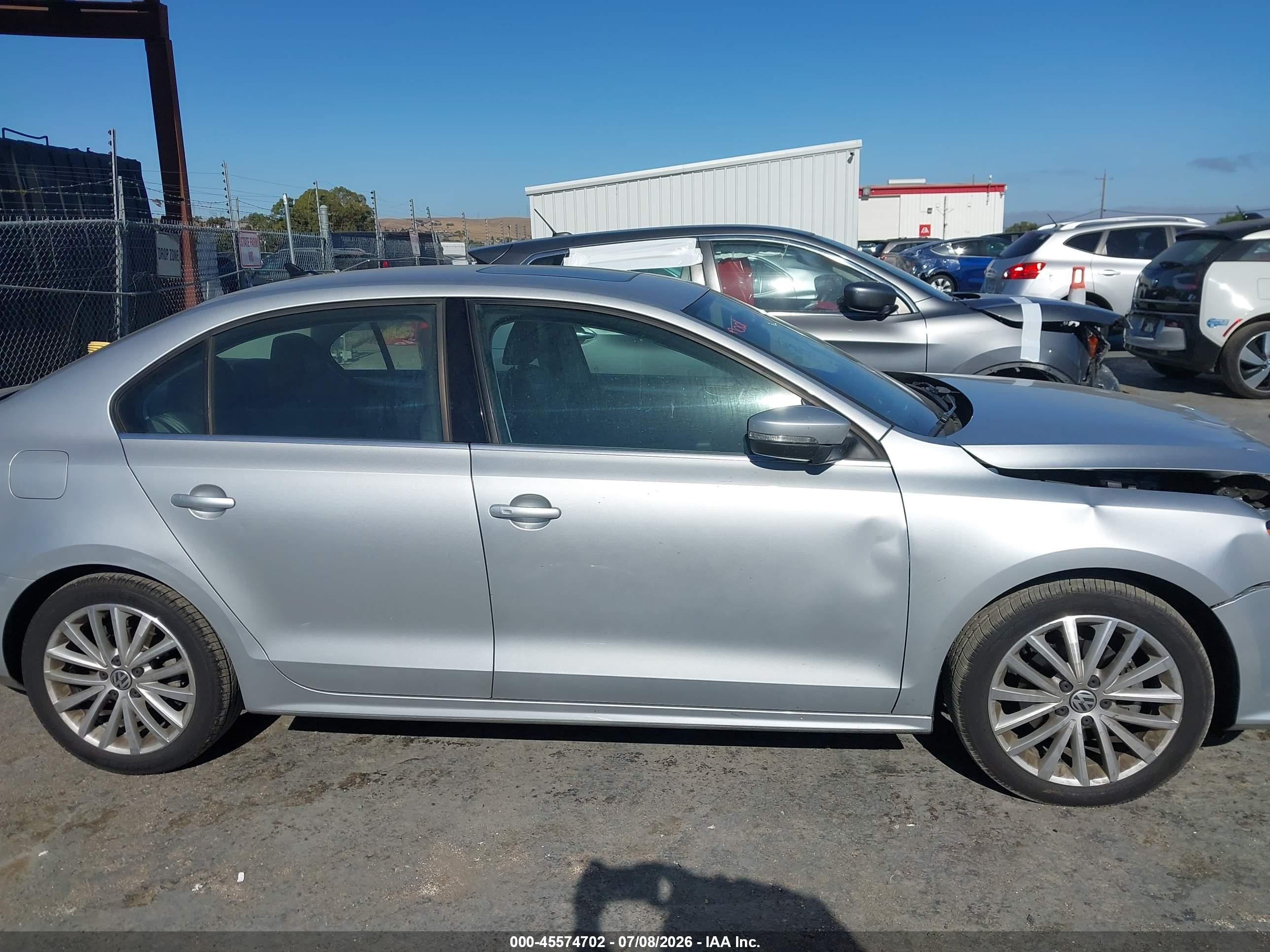 2015 Volkswagen Jetta 1.8t Se Silver vin: 3VWD17AJ2FM254486