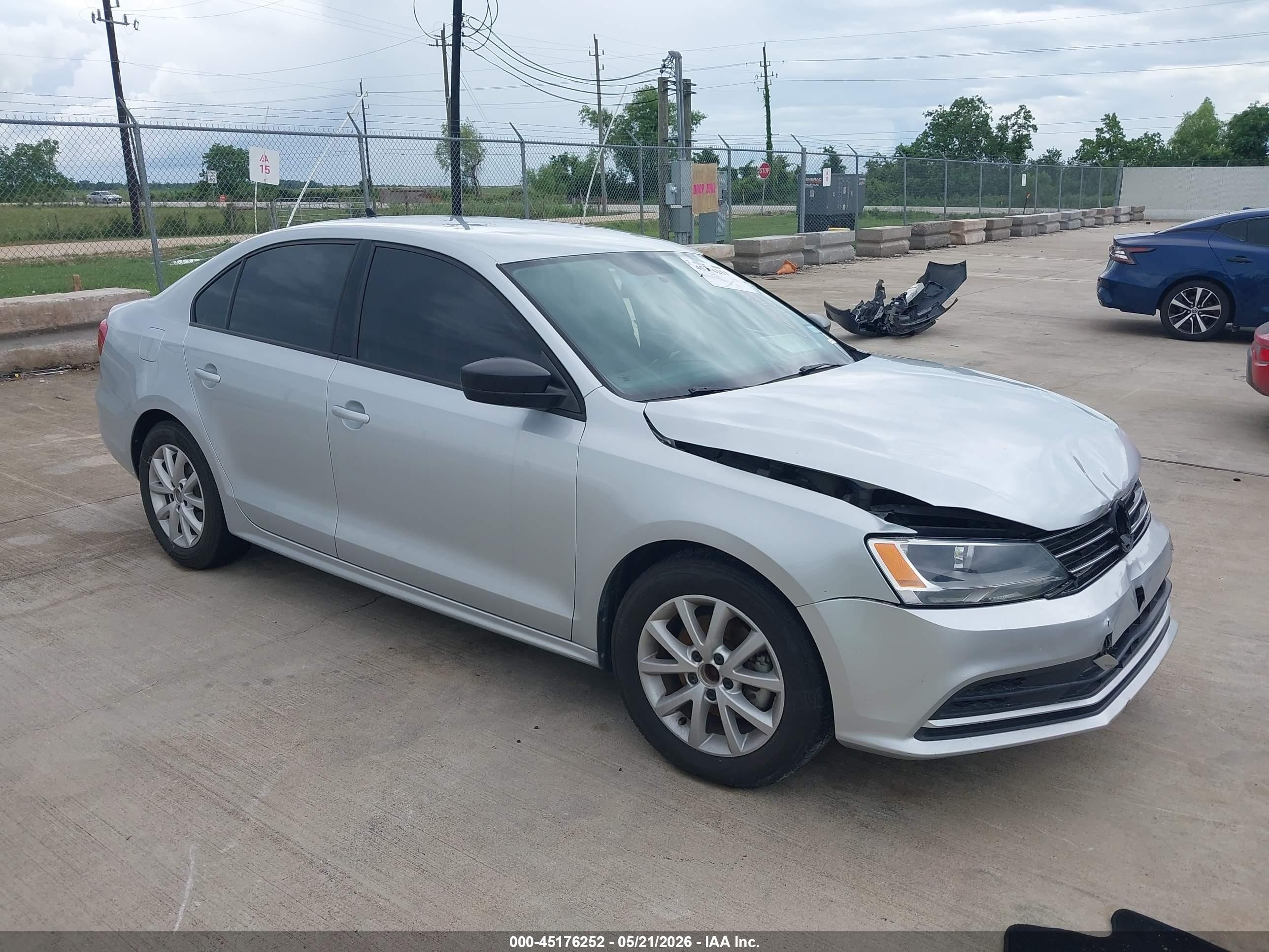 2015 Volkswagen Jetta 1.8t Se Silver vin: 3VWD17AJ2FM258621