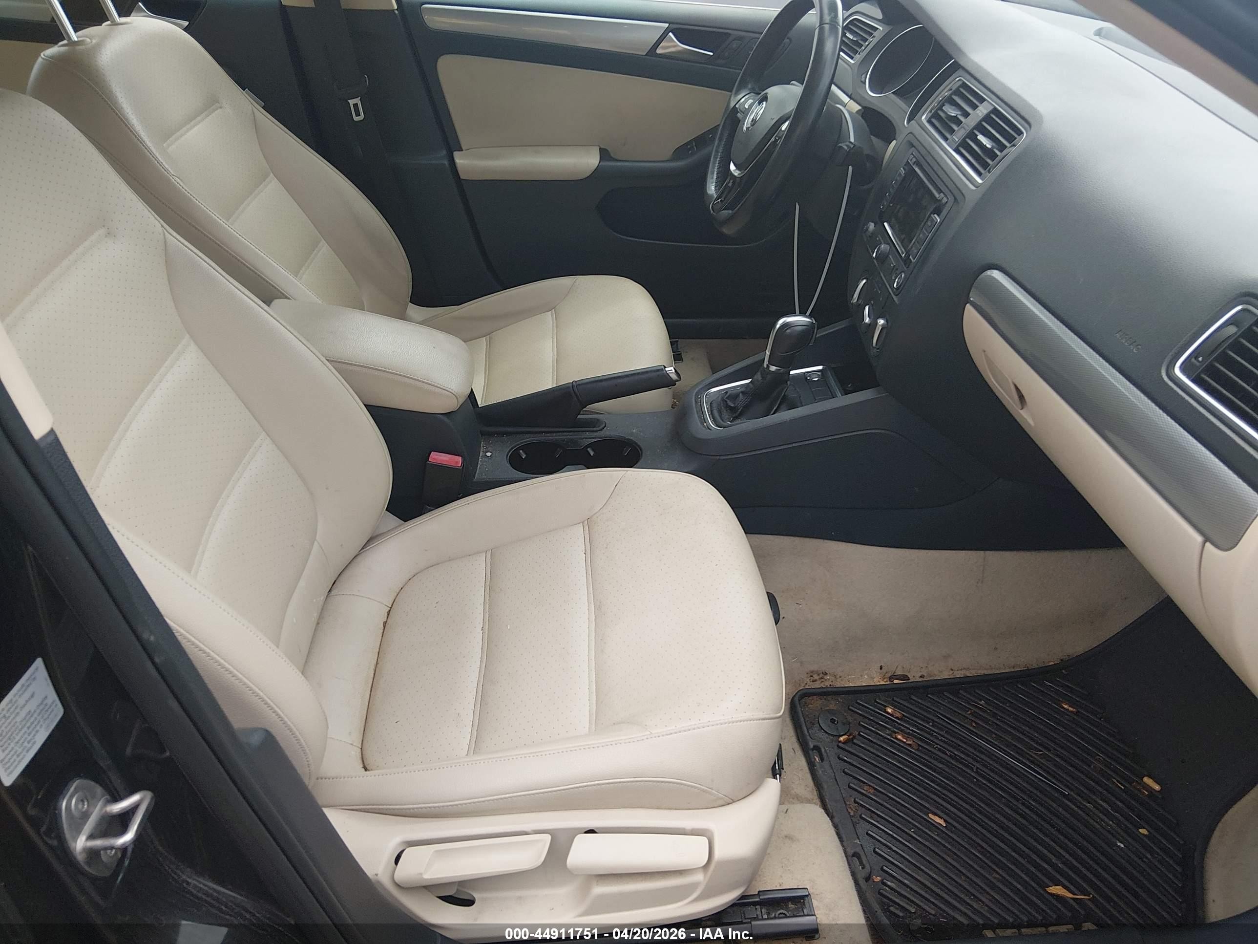 2015 Volkswagen Jetta 1.8t Se Black vin: 3VWD17AJ2FM305033