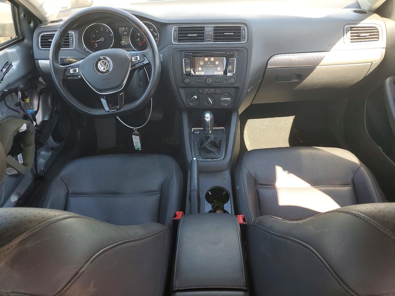 2015 Volkswagen Jetta Se Серебряный vin: 3VWD17AJ2FM311219