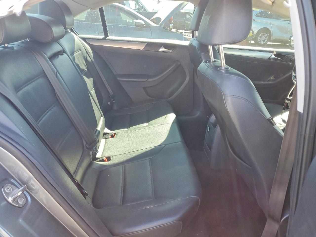 2015 Volkswagen Jetta Se Gray vin: 3VWD17AJ2FM323077