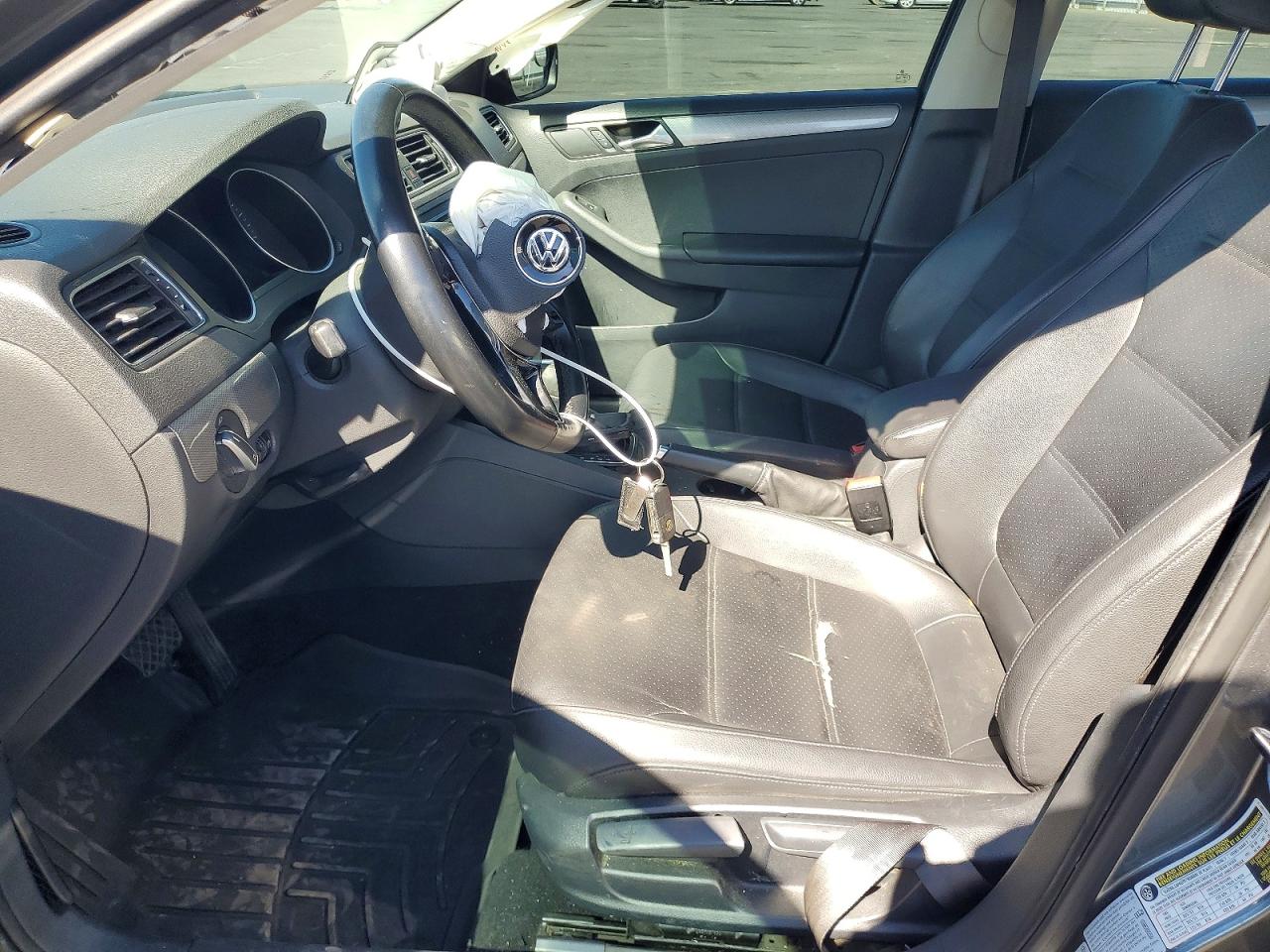 2015 Volkswagen Jetta Se Gray vin: 3VWD17AJ2FM323077
