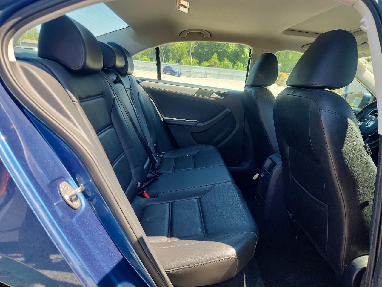 2015 Volkswagen Jetta Se Blue vin: 3VWD17AJ2FM343541