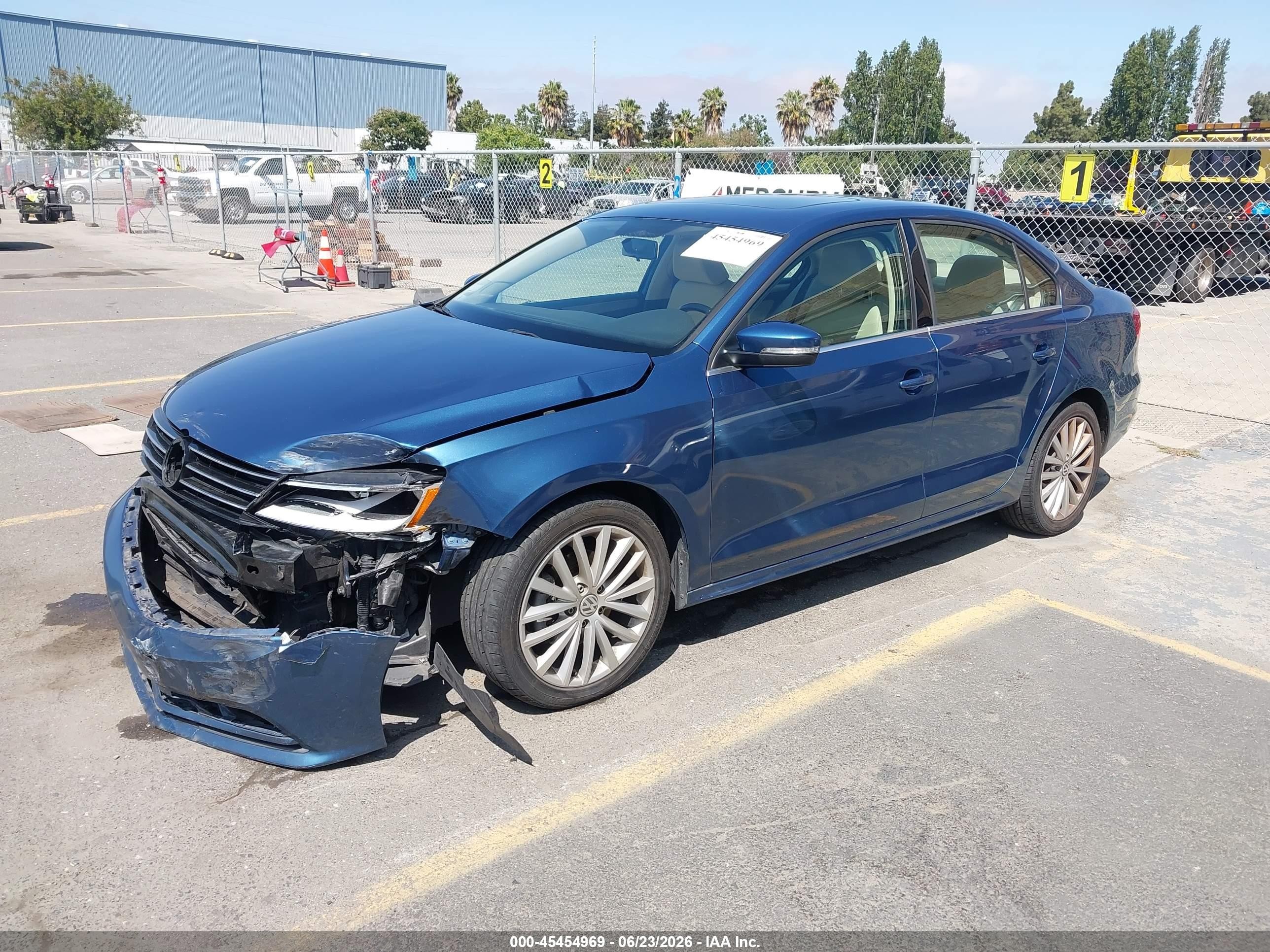 2015 Volkswagen Jetta 1.8t Se Blue vin: 3VWD17AJ2FM404015