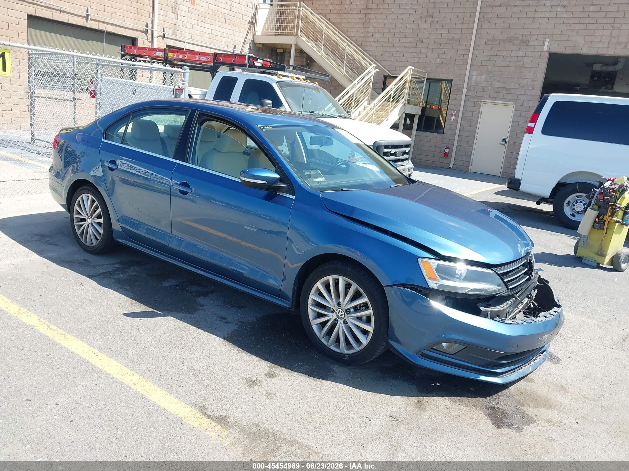 3VWD17AJ2FM404015