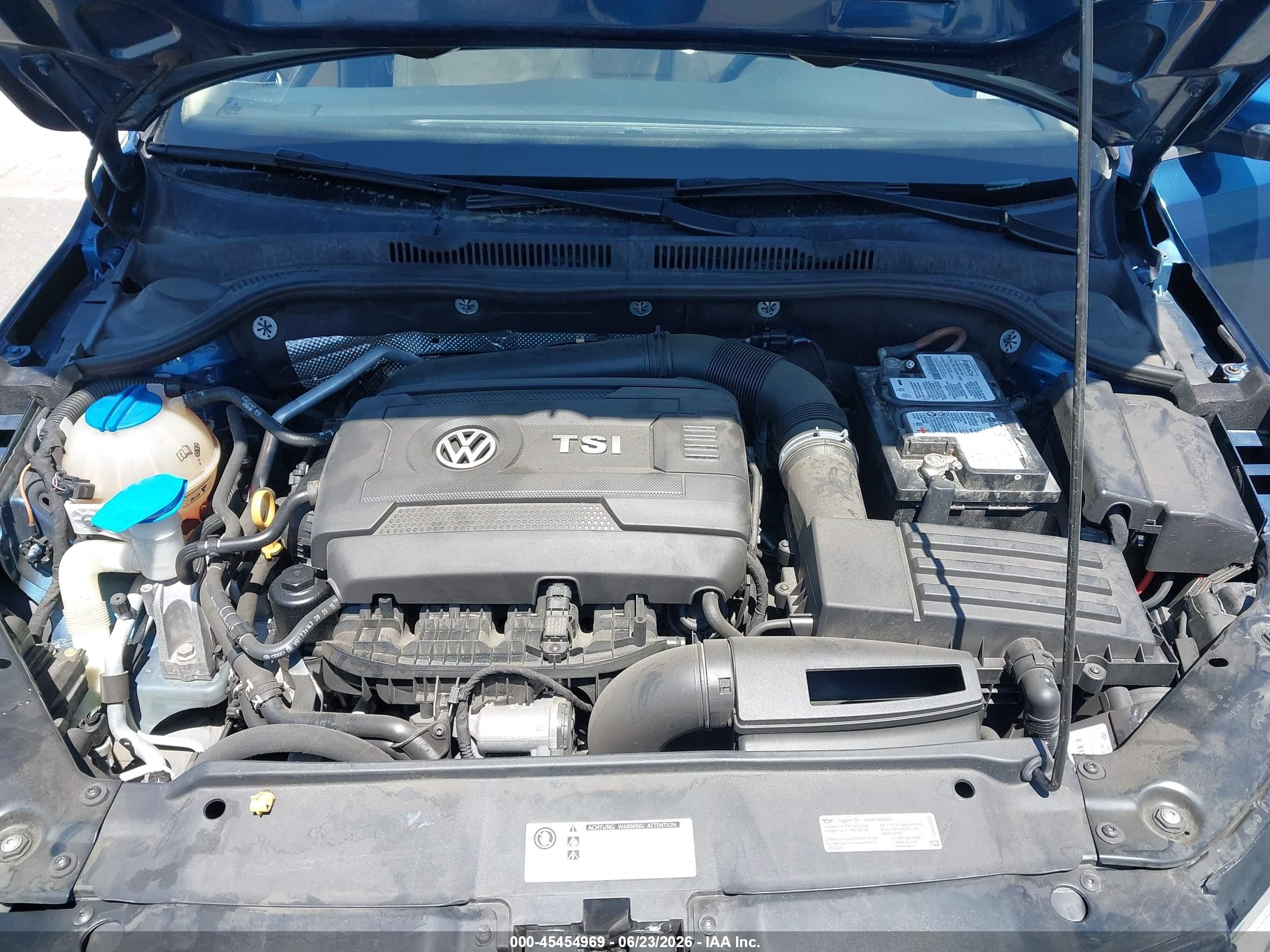 2015 Volkswagen Jetta 1.8t Se Blue vin: 3VWD17AJ2FM404015