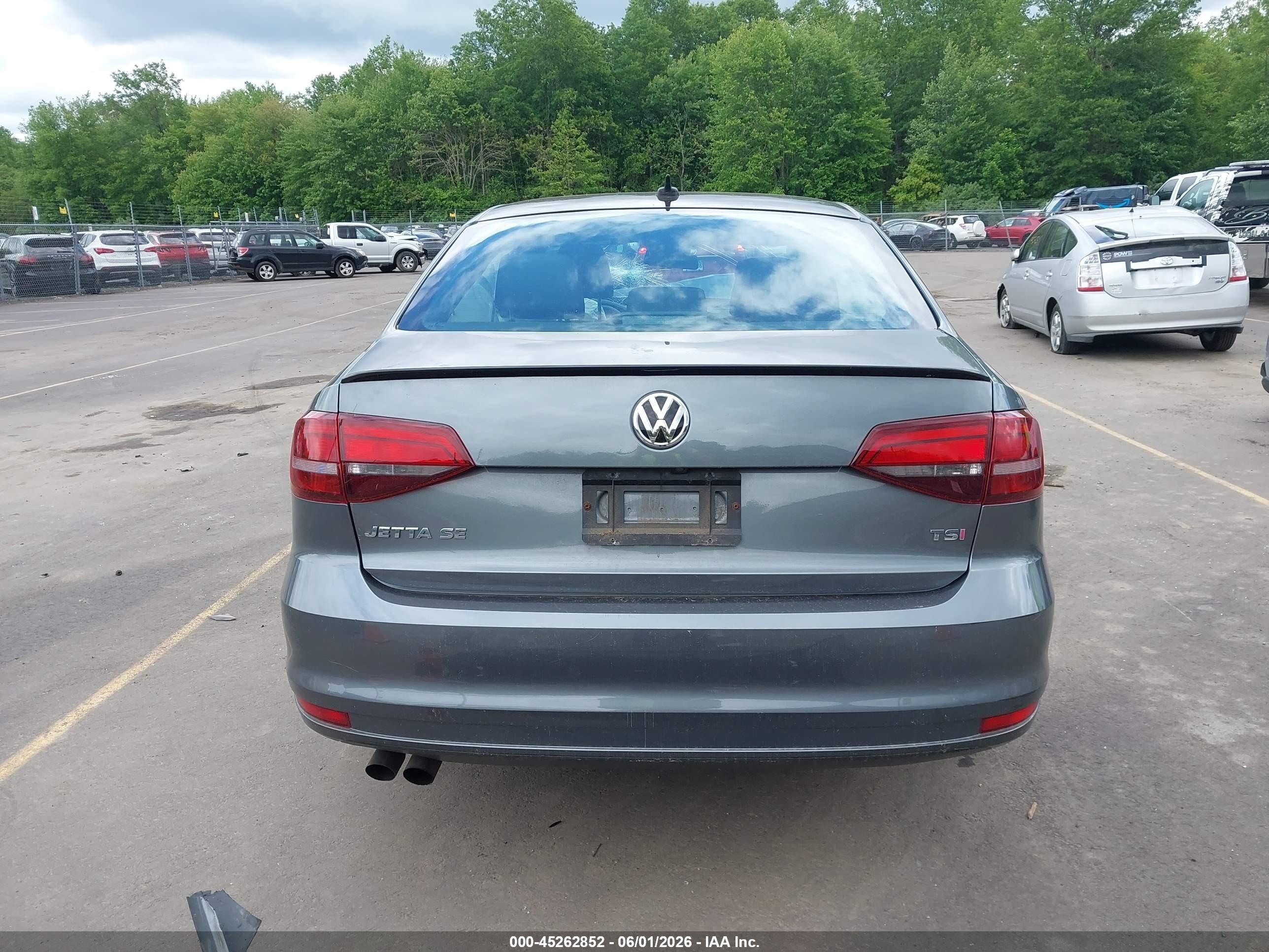 2018 Volkswagen Jetta 1.8t Se Sport Серый vin: 3VWD17AJ2JM242606