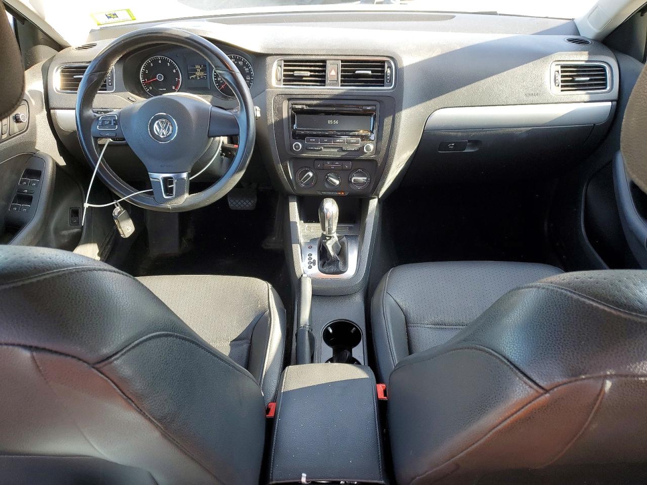 2014 Volkswagen Jetta Se Silver vin: 3VWD17AJ3EM227053