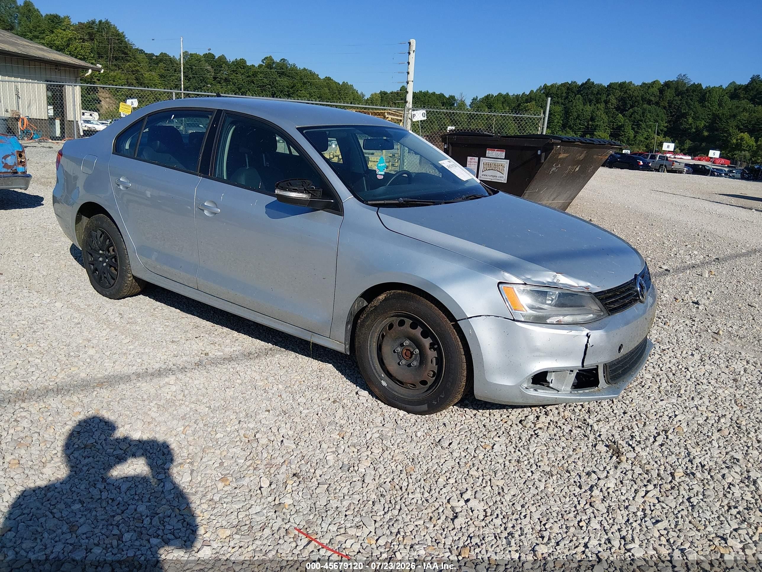 3VWD17AJ3EM246296