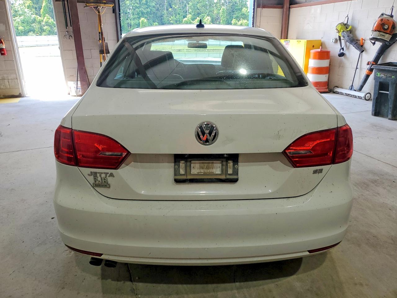2014 Volkswagen Jetta Se White vin: 3VWD17AJ3EM322132