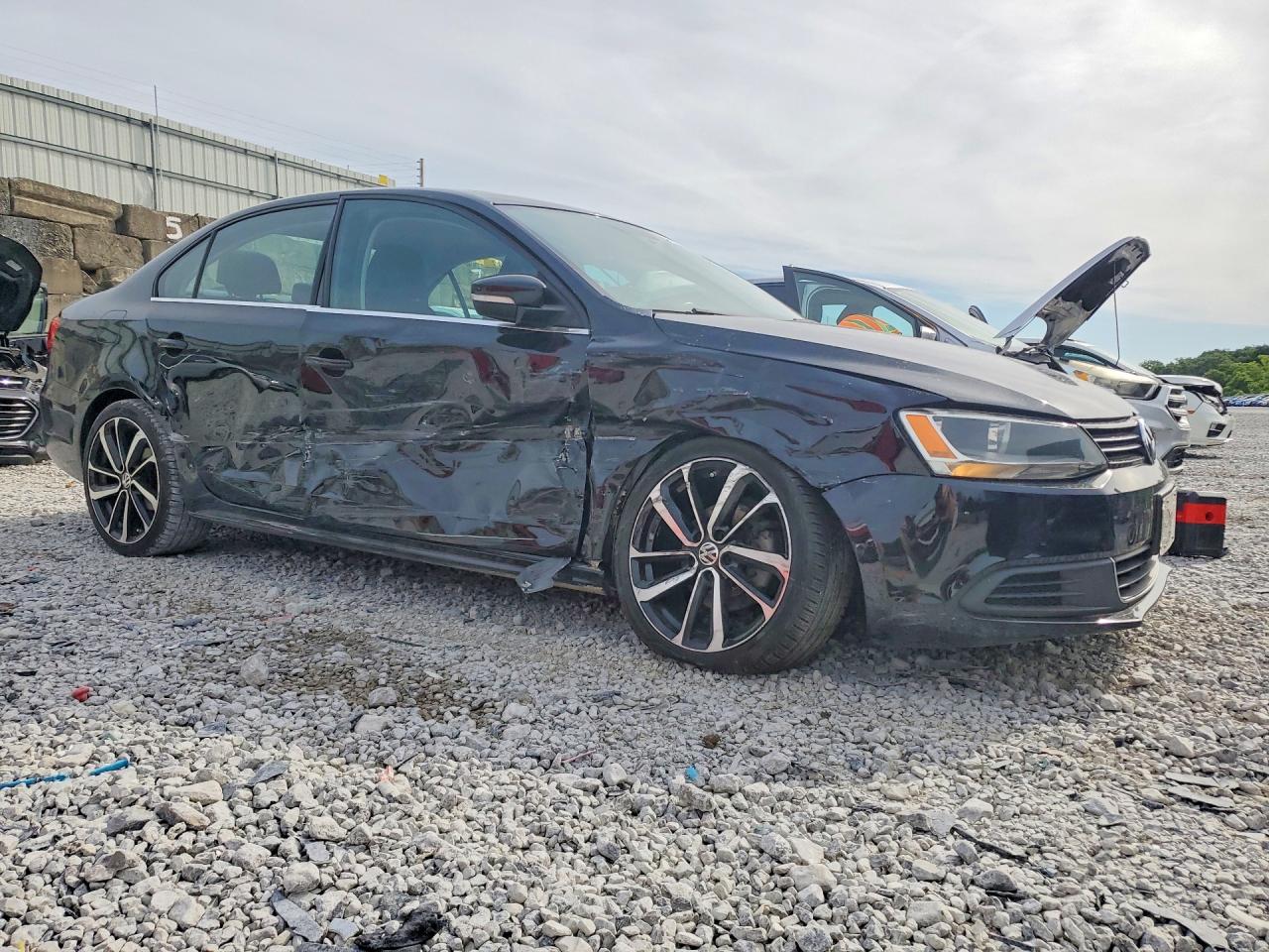 2014 Volkswagen Jetta Se Black vin: 3VWD17AJ3EM394562